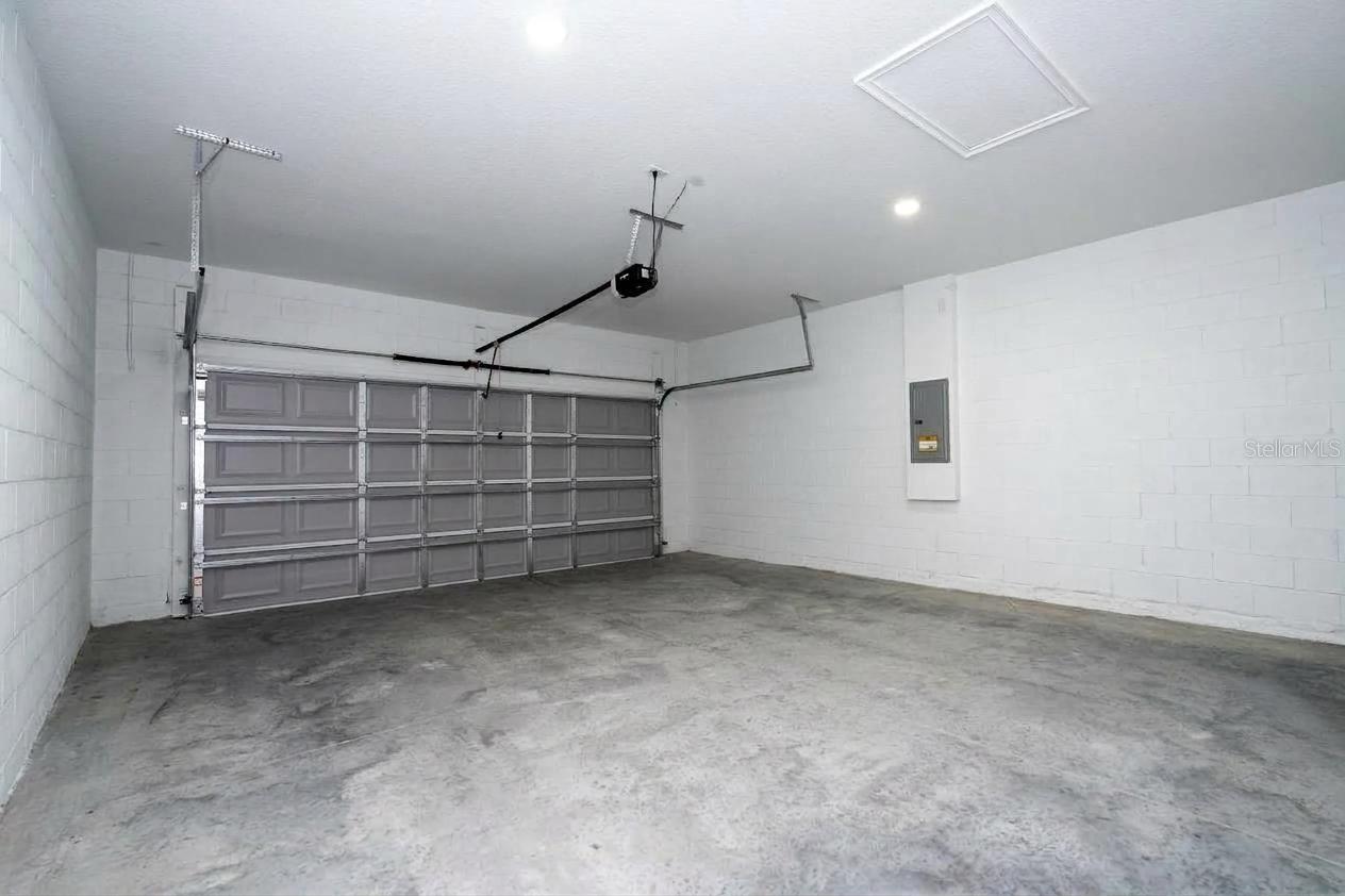 19659 MEREDITH PKWY