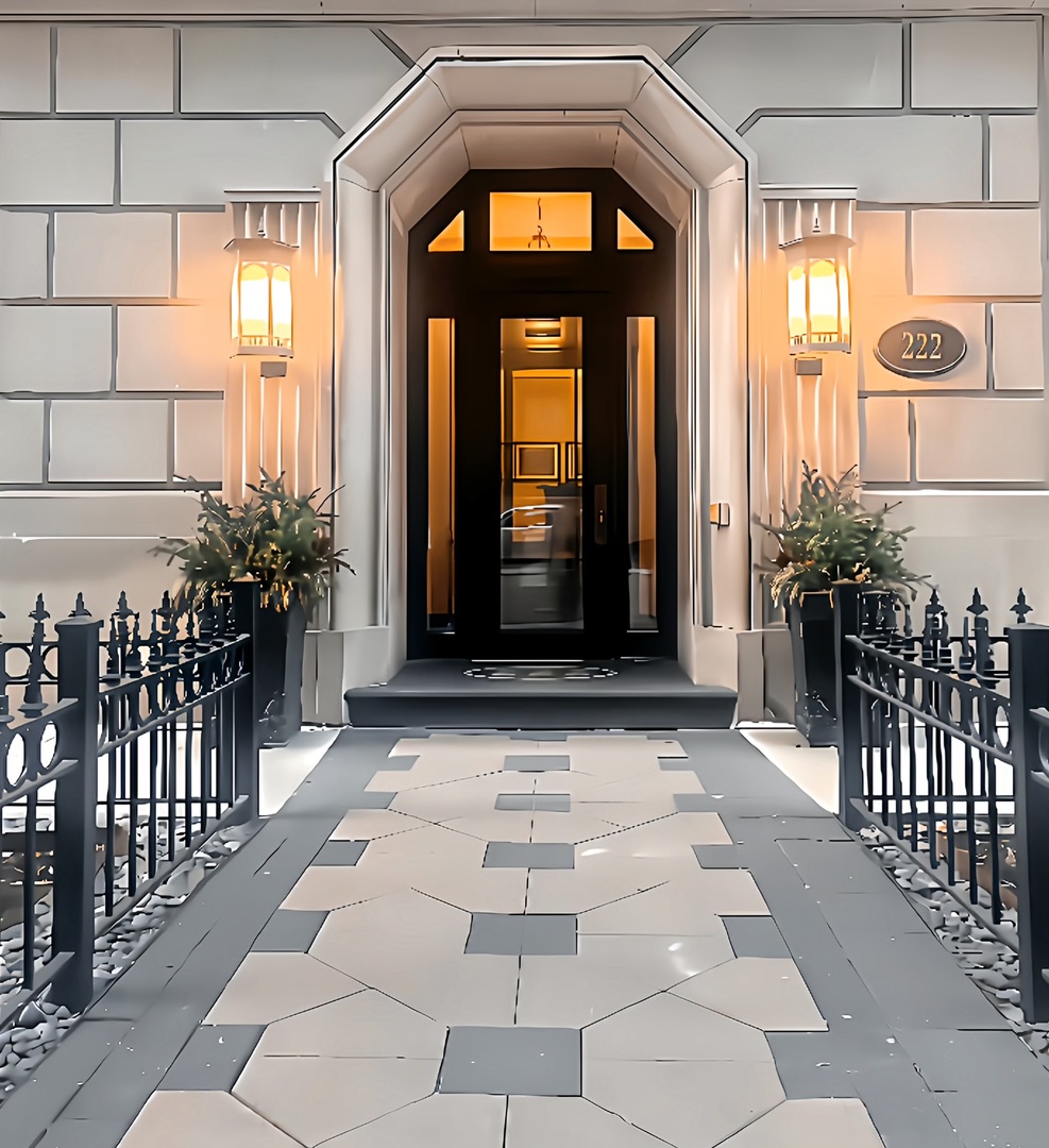 222 E Chestnut Street Unit: 6B