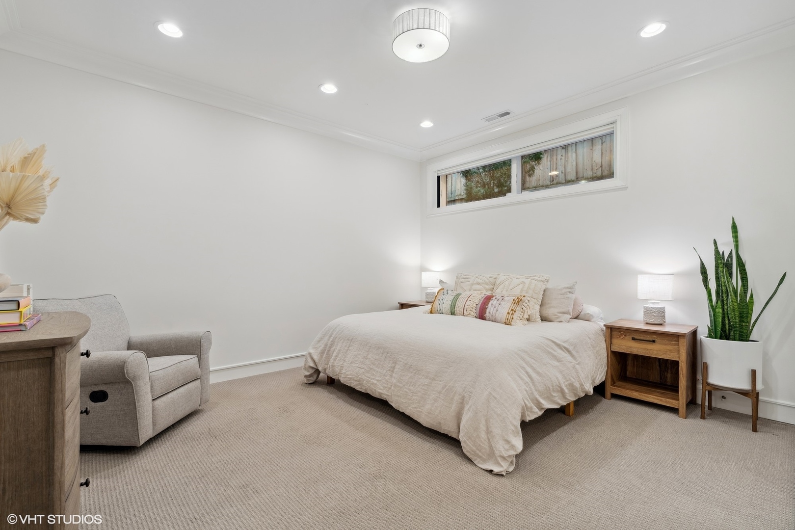 1040 W Altgeld Street Unit: 1N