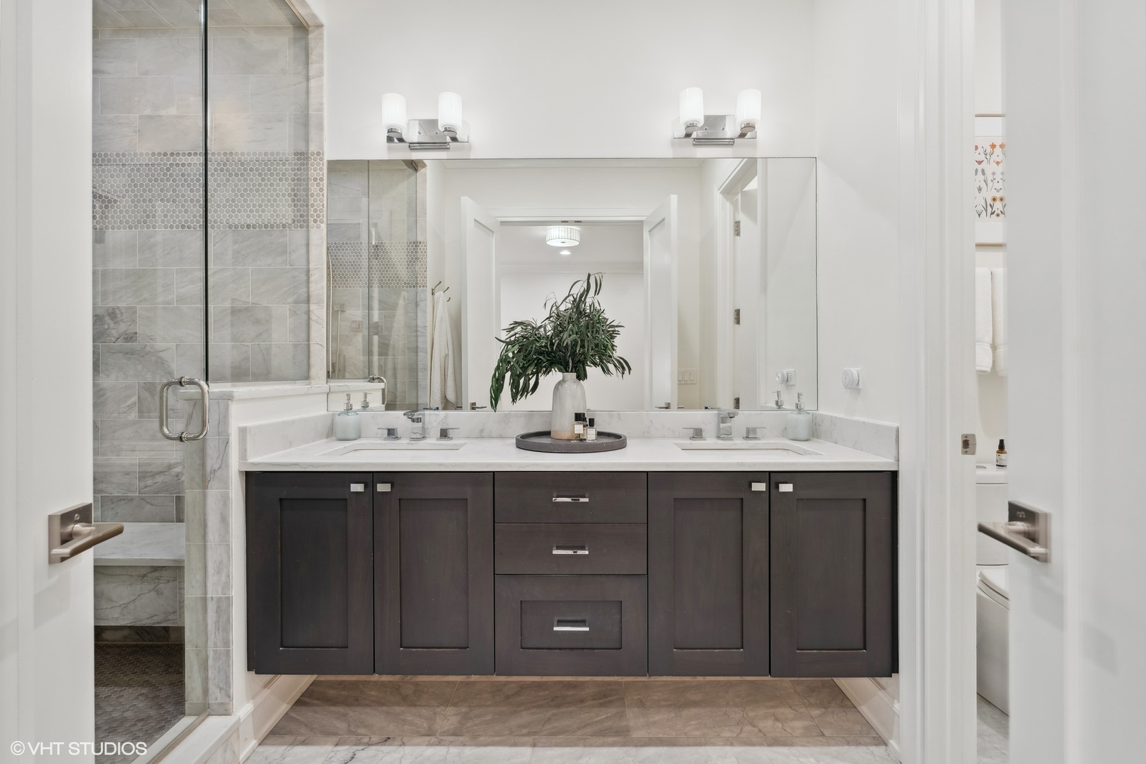 1040 W Altgeld Street Unit: 1N