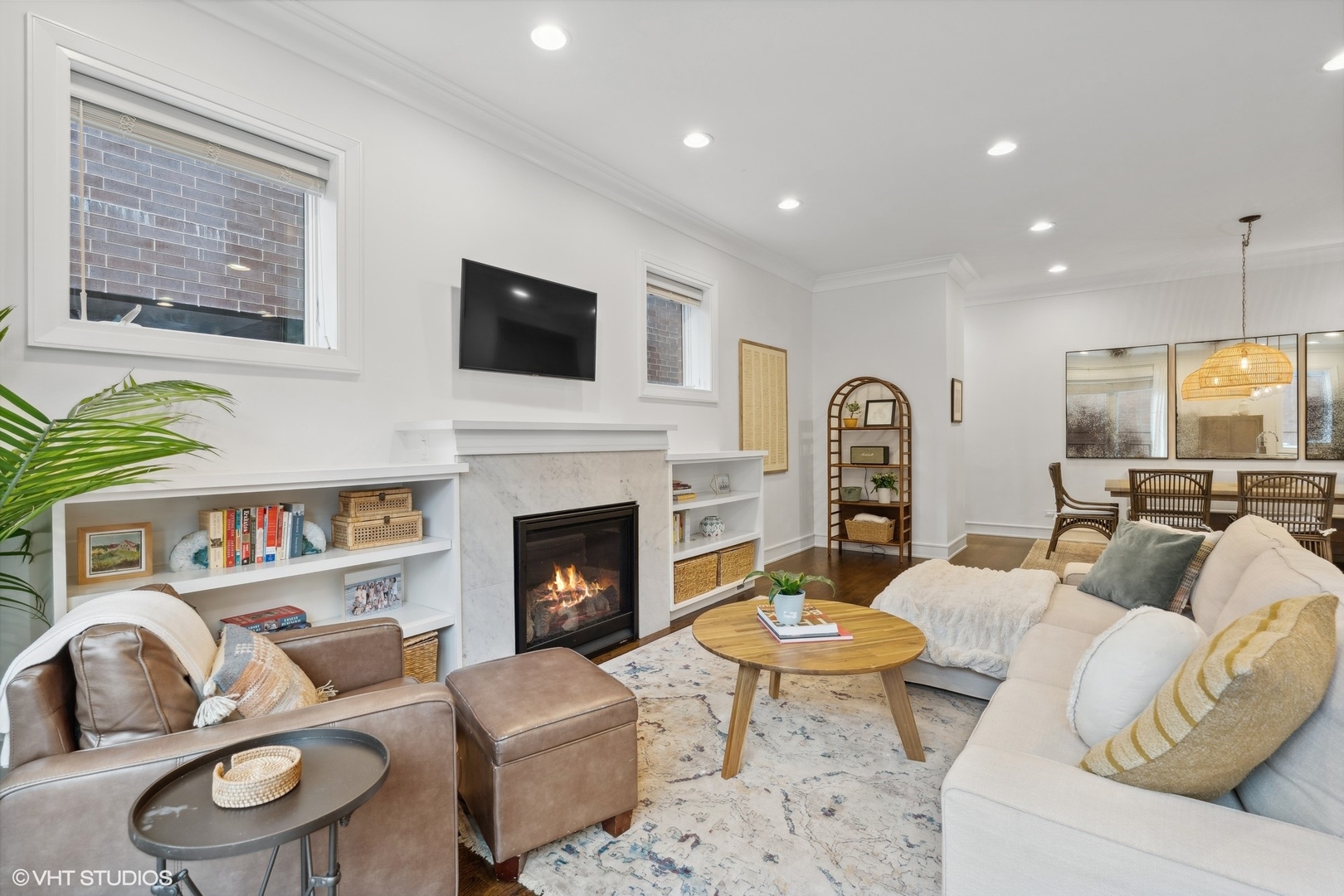 1040 W Altgeld Street Unit: 1N