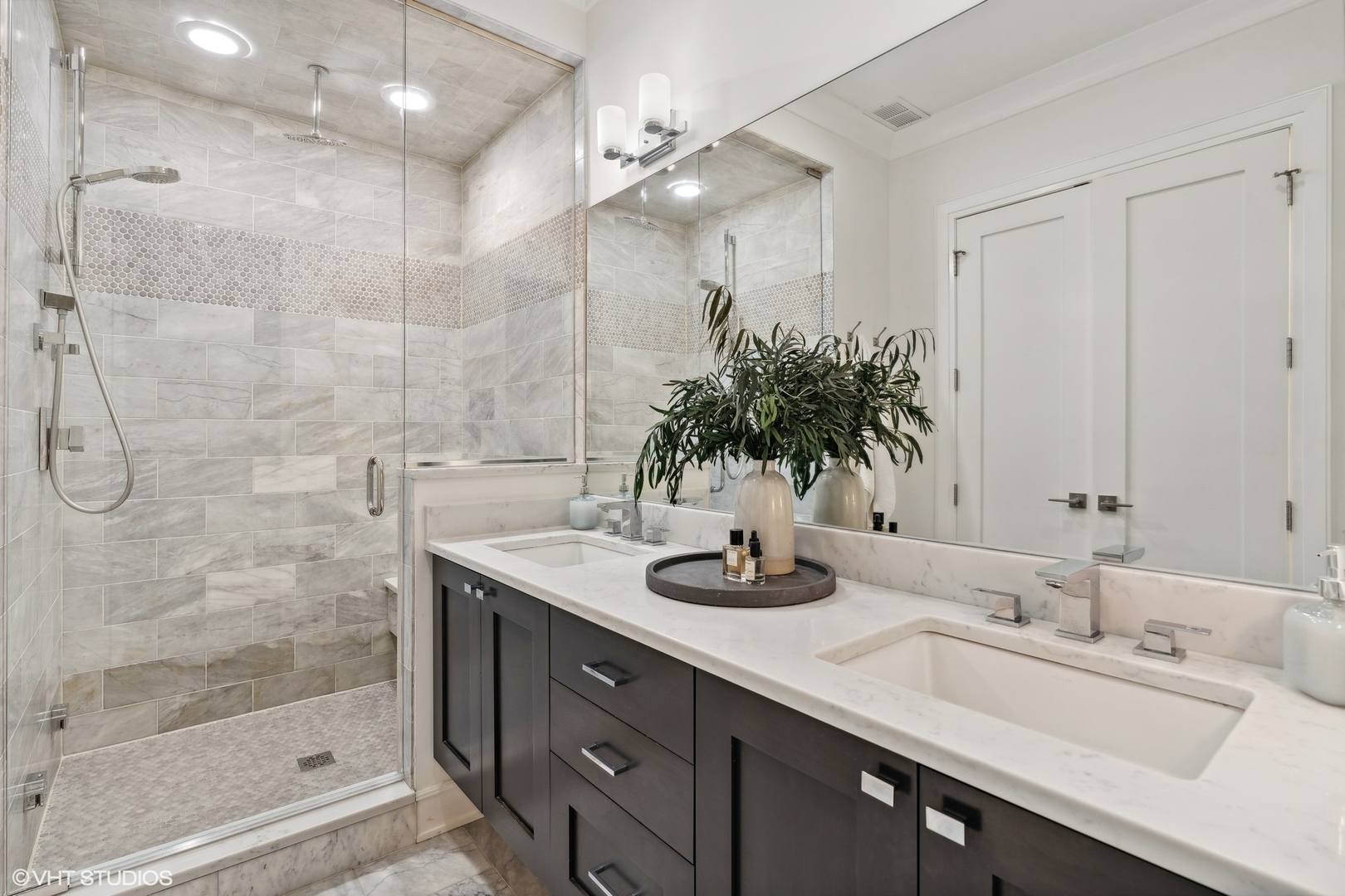 1040 W Altgeld Street Unit: 1N