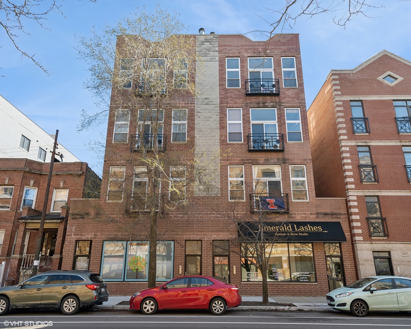 2039 W Belmont Avenue Unit: 4E