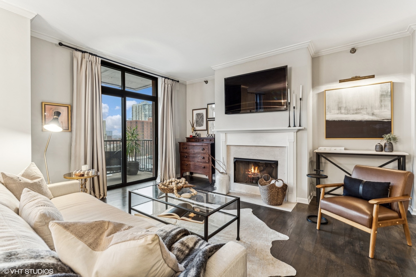 1122 N Dearborn Street Unit: 8E