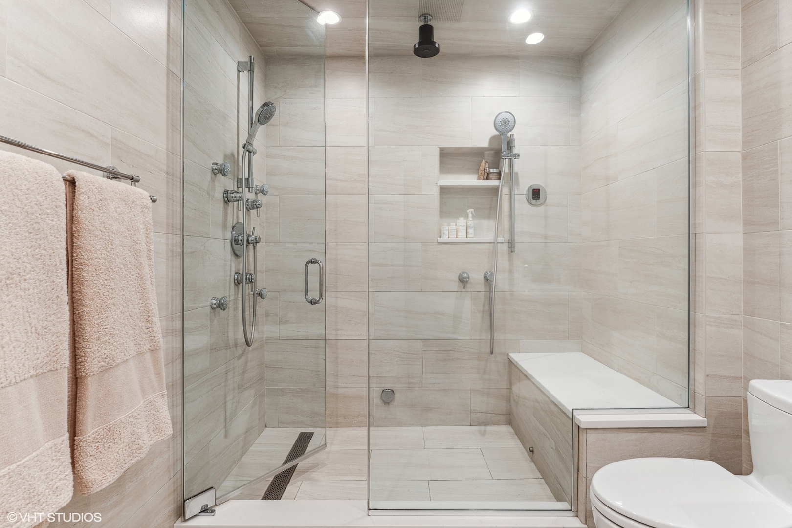 1122 N Dearborn Street Unit: 8E