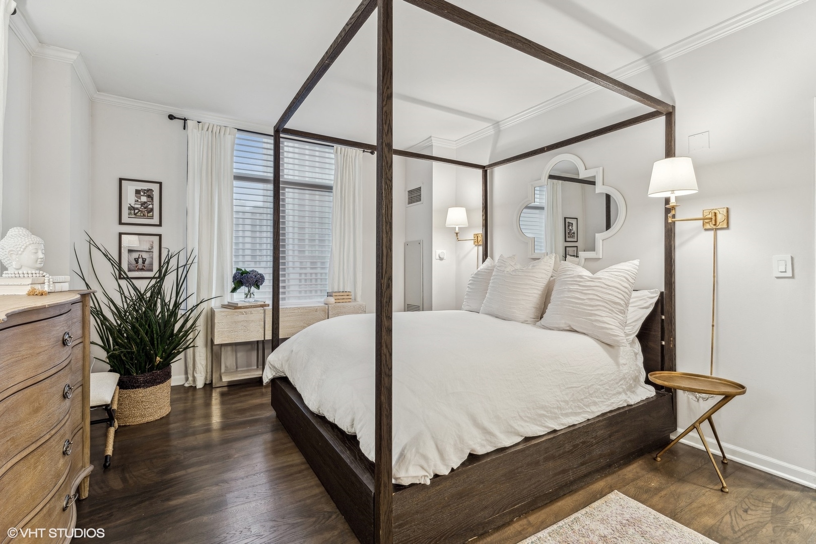 1122 N Dearborn Street Unit: 8E