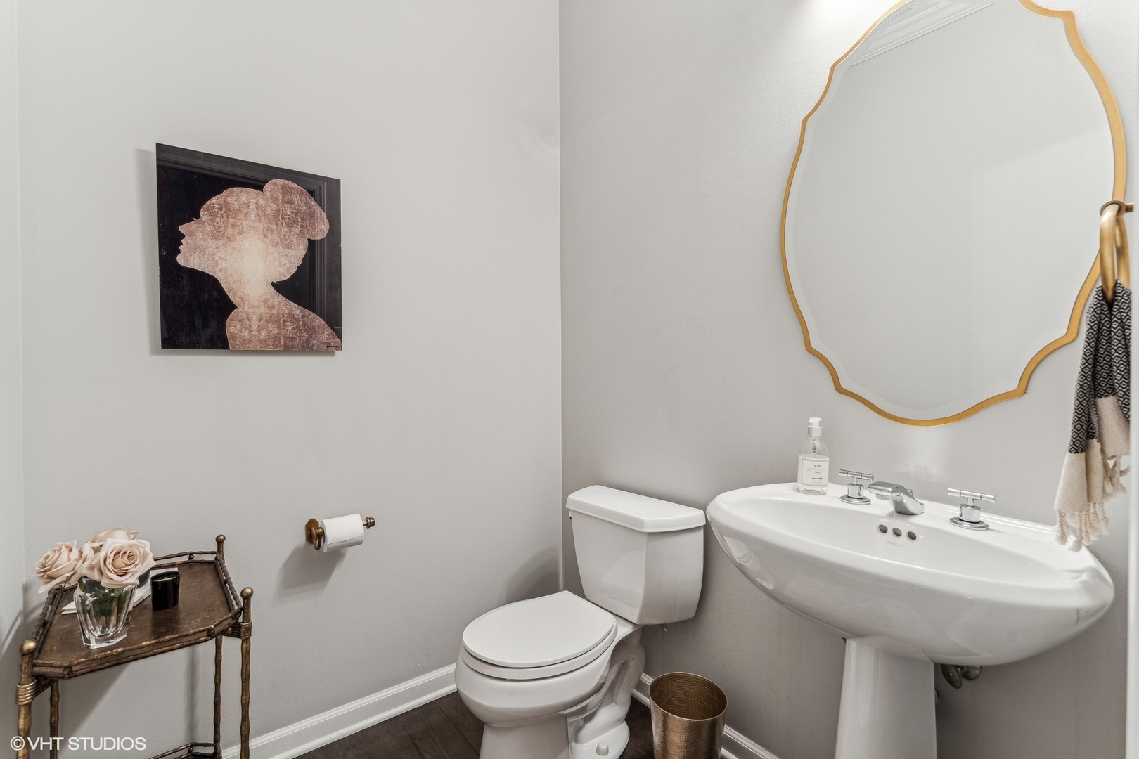 1122 N Dearborn Street Unit: 8E