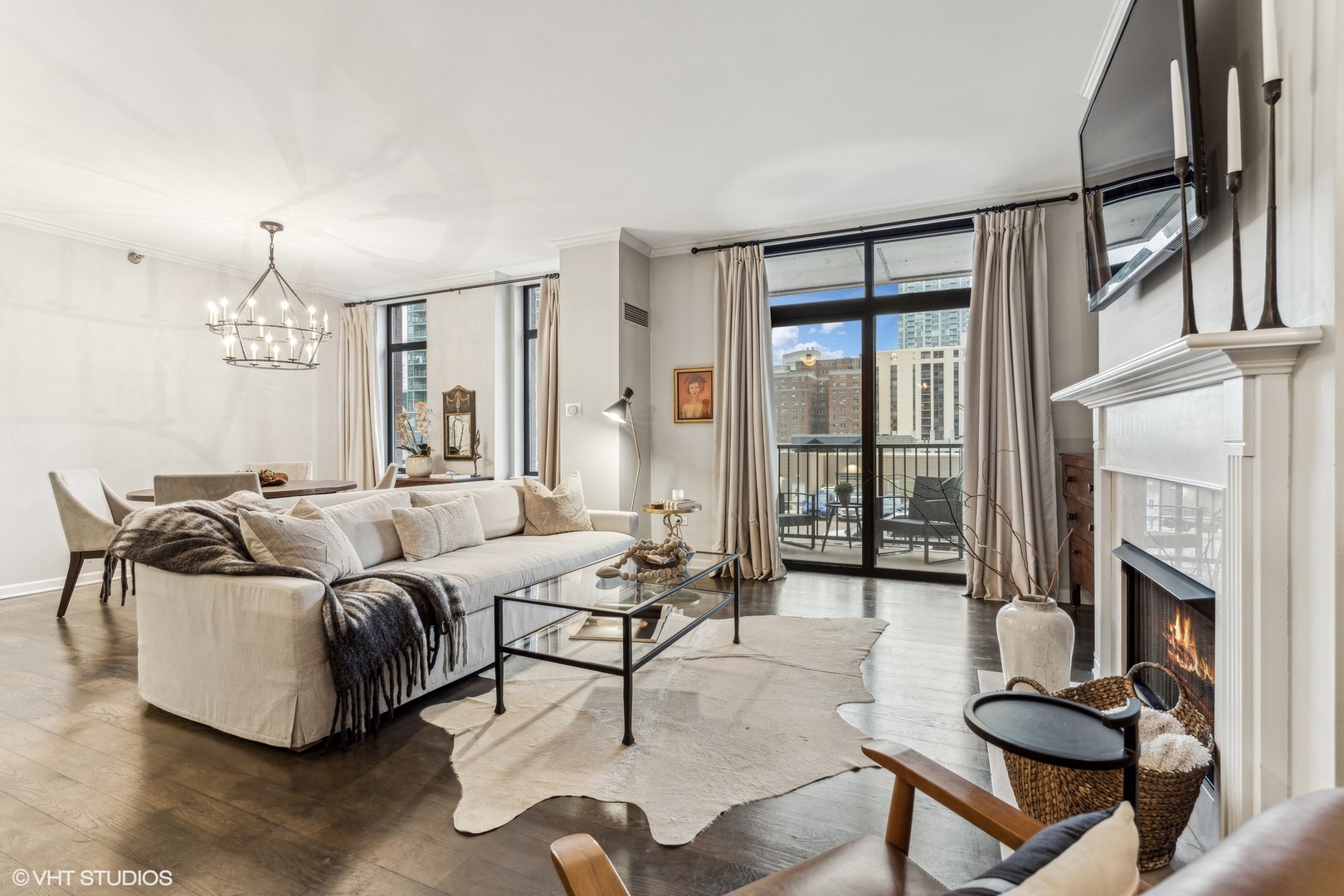 1122 N Dearborn Street Unit: 8E