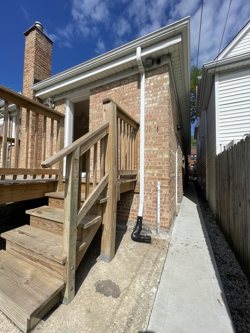 4634 N Hamlin Avenue