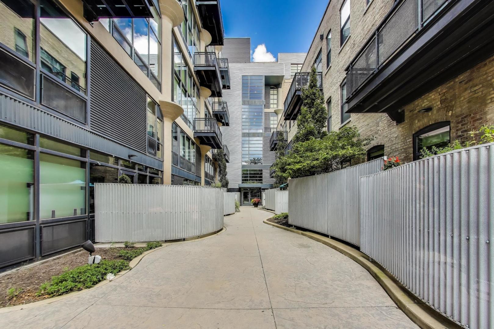 1800 W Grace Street Unit: 304