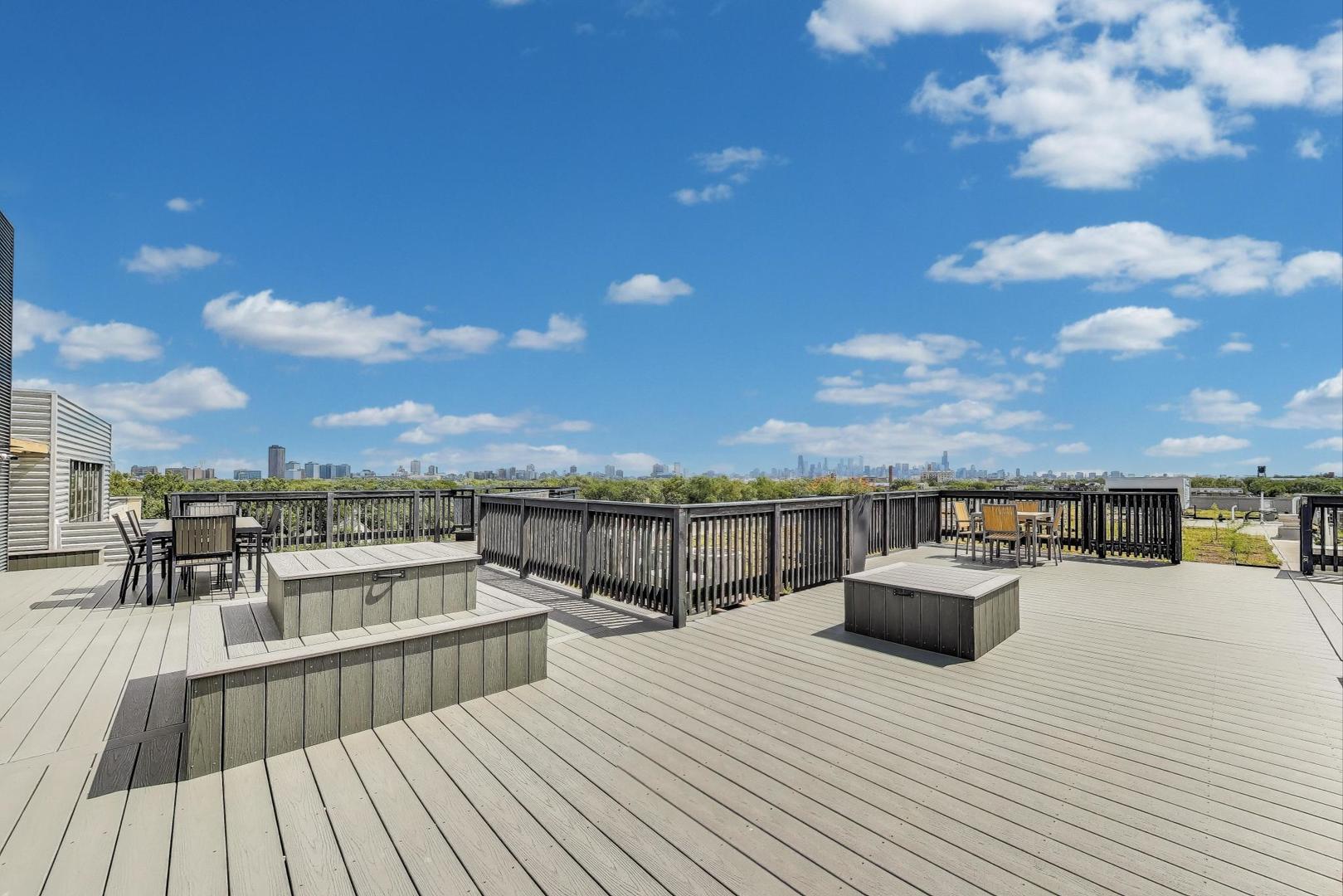 1800 W Grace Street Unit: 304