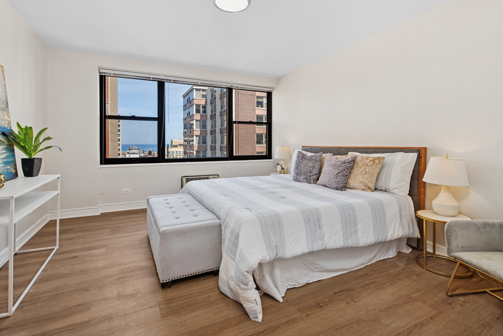 850 N Dewitt Place Unit: 18G