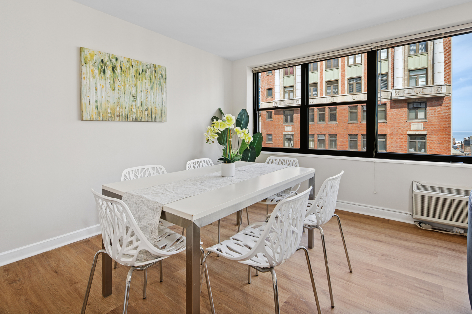 850 N Dewitt Place Unit: 18G