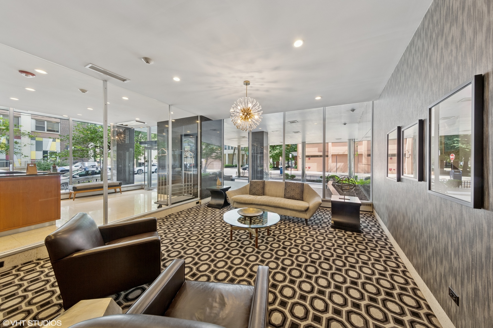 850 N Dewitt Place Unit: 18G