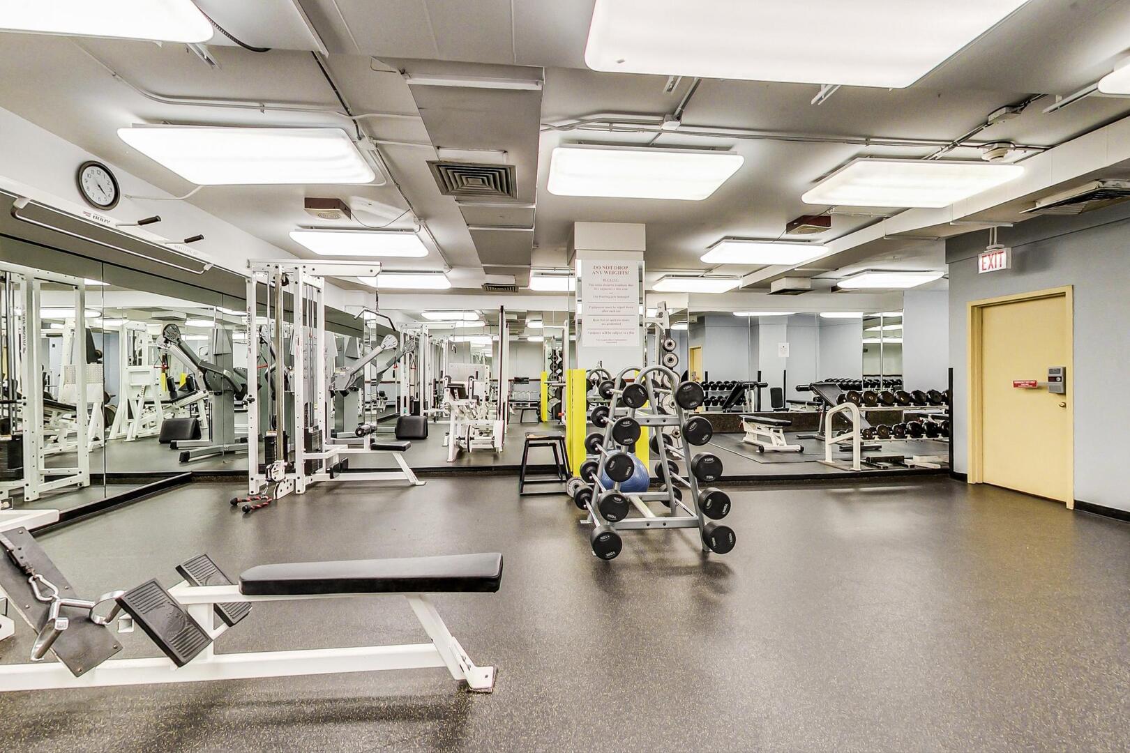 211 E Ohio Street Unit: 2209