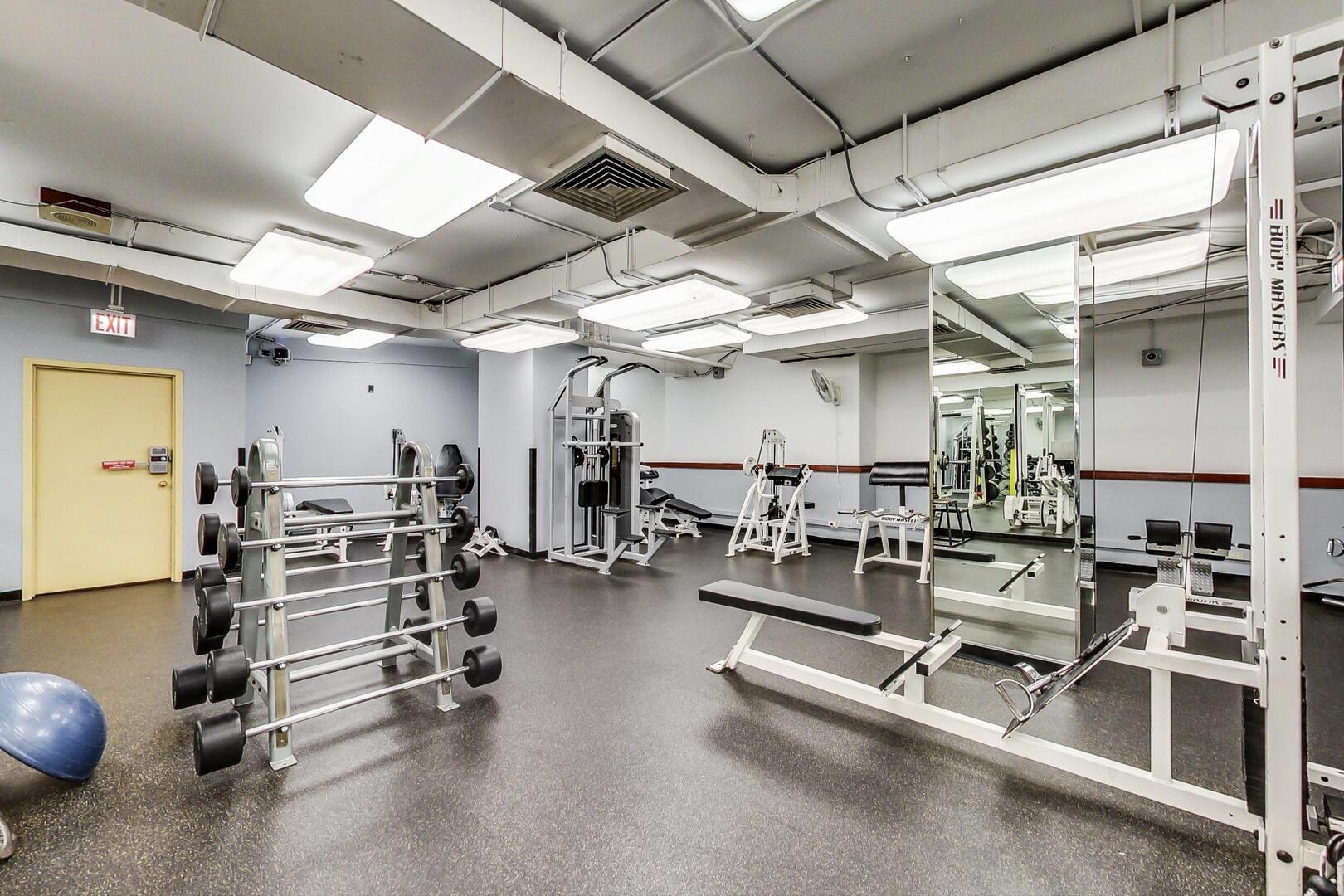 211 E Ohio Street Unit: 2209