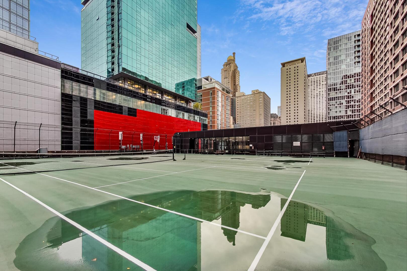 211 E Ohio Street Unit: 2209