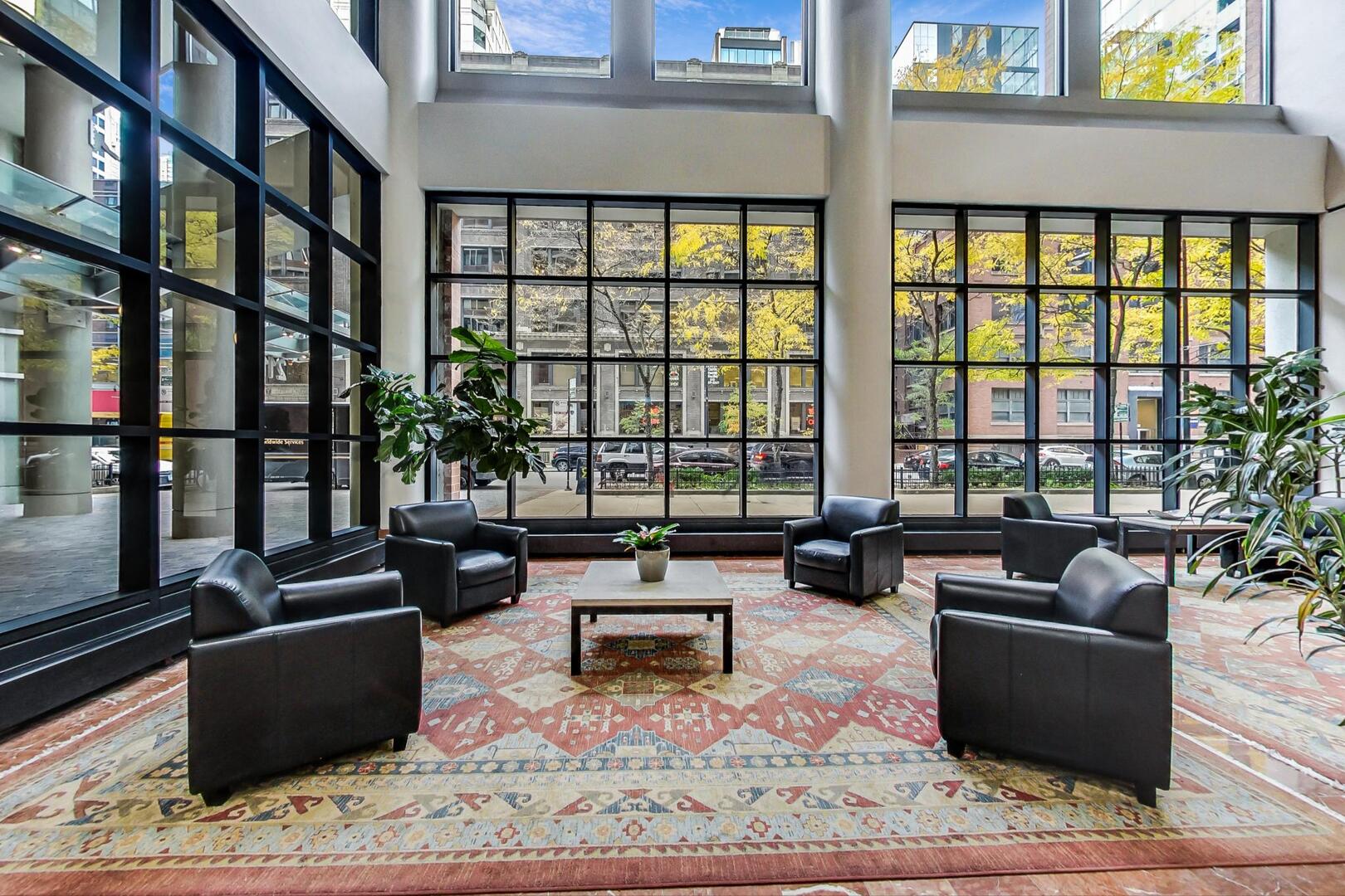 211 E Ohio Street Unit: 2209