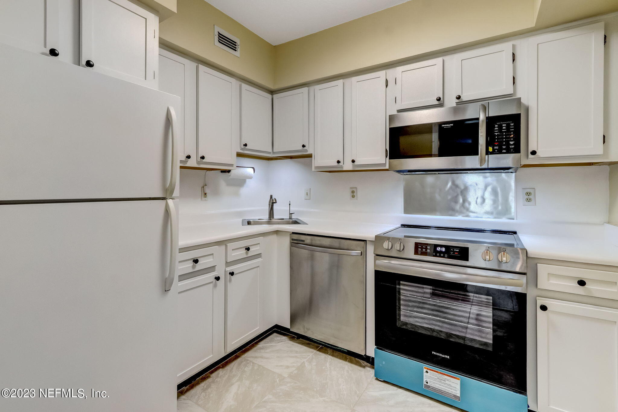 4824 GULFSTREAM Court, 59