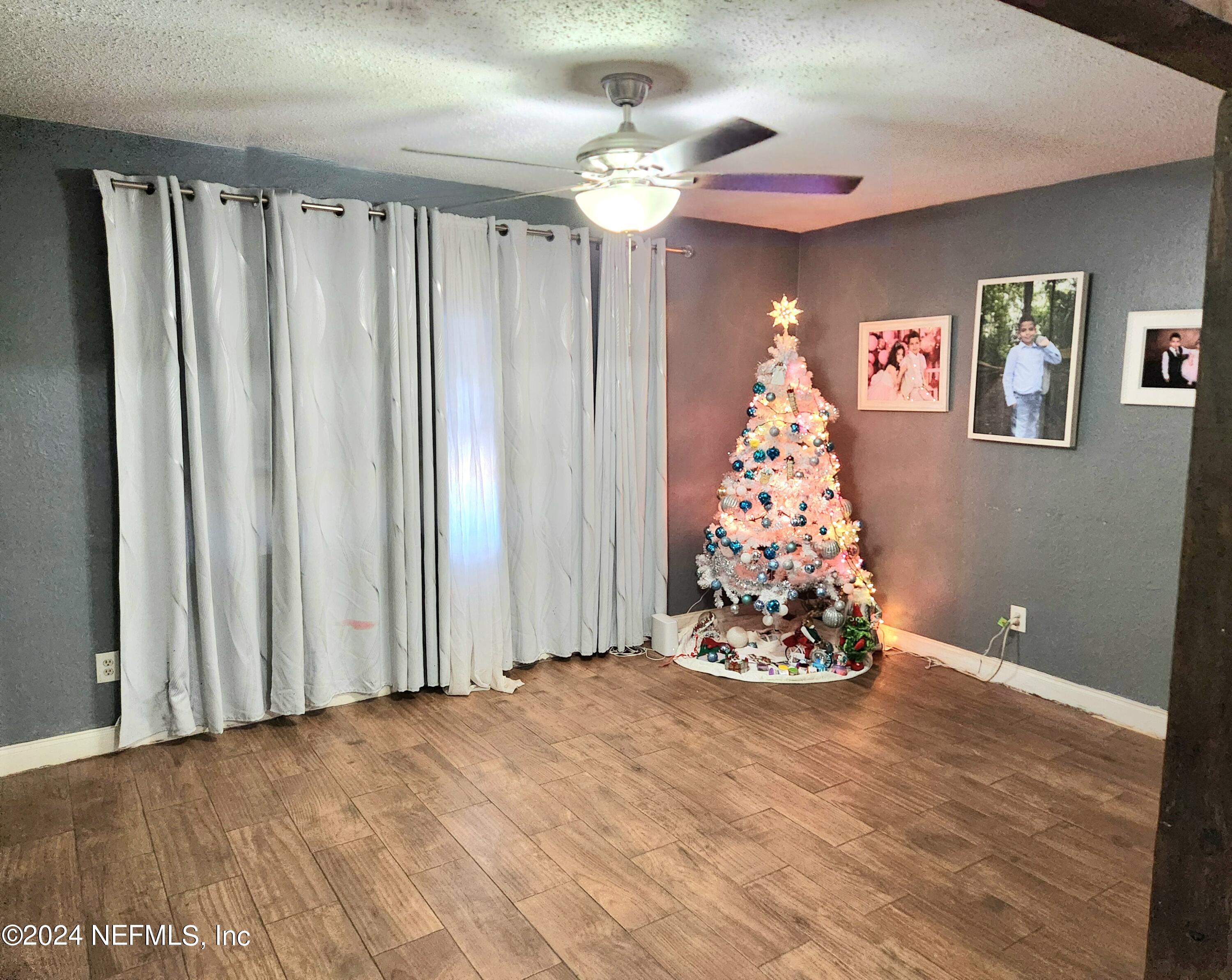 7878 CAXTON Circle E