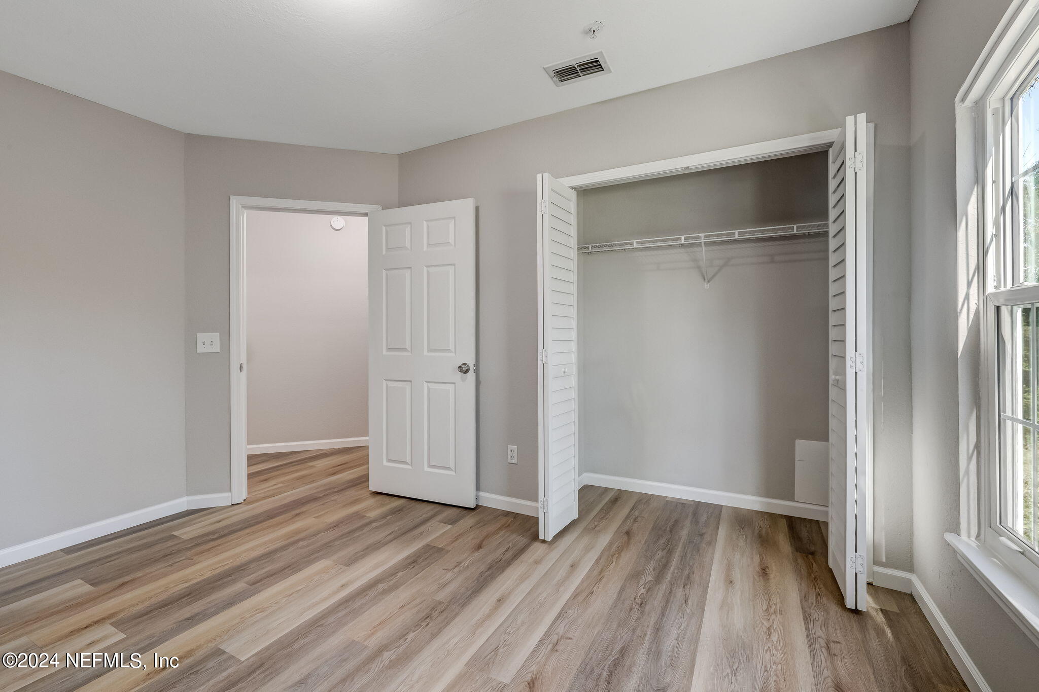 1701 THE GREENS Way, 1615