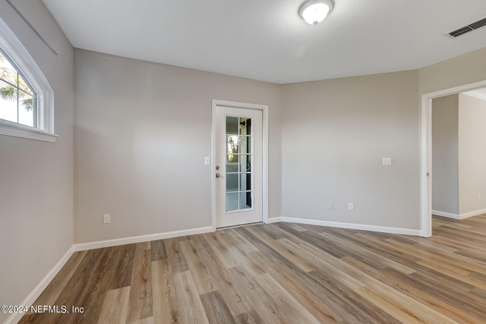 1701 THE GREENS Way, 1615
