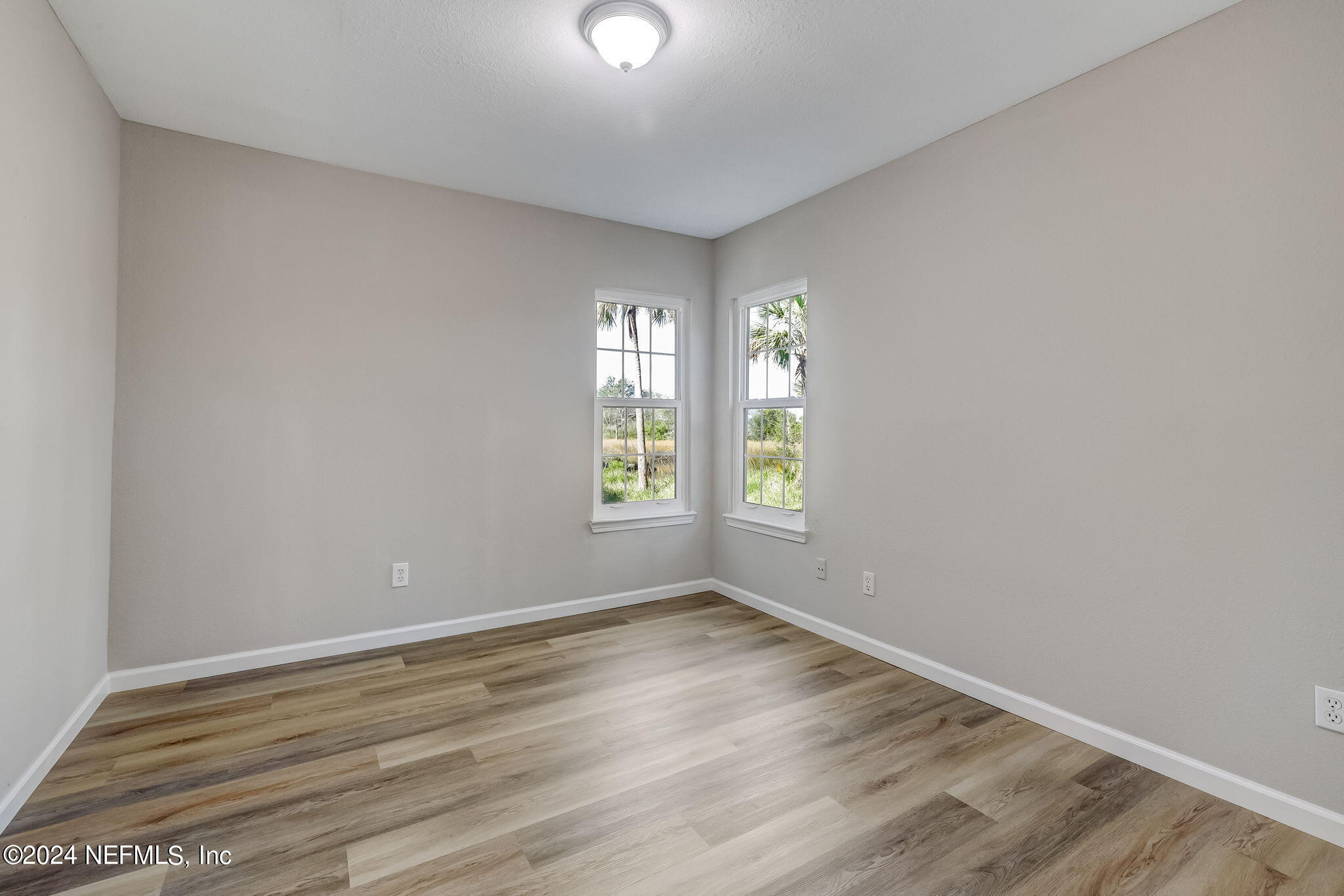 1701 THE GREENS Way, 1615