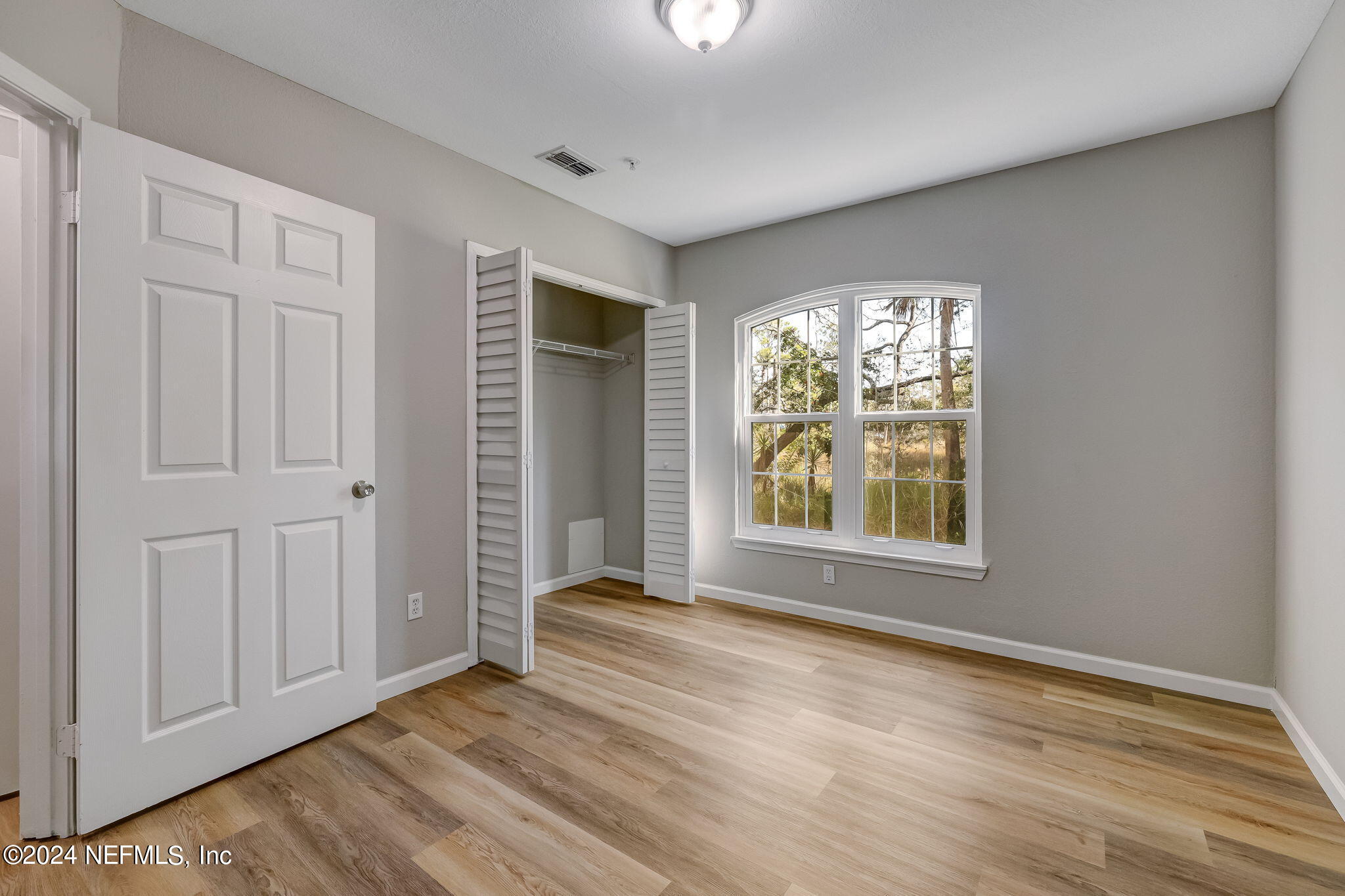 1701 THE GREENS Way, 1615