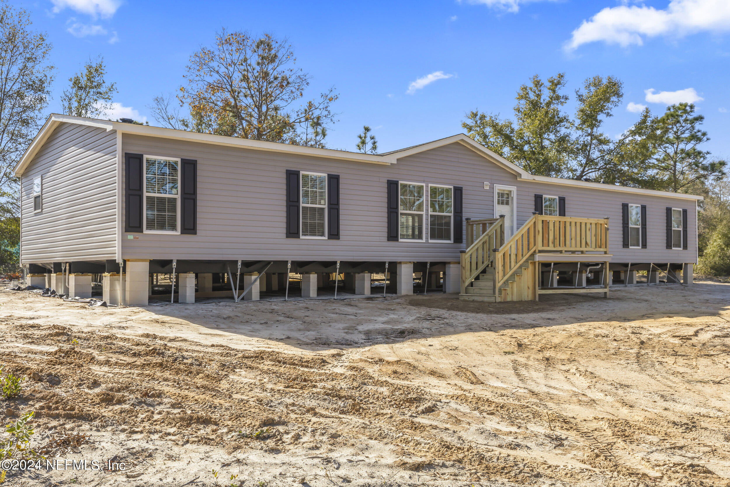 5809 HILLRIDGE Road