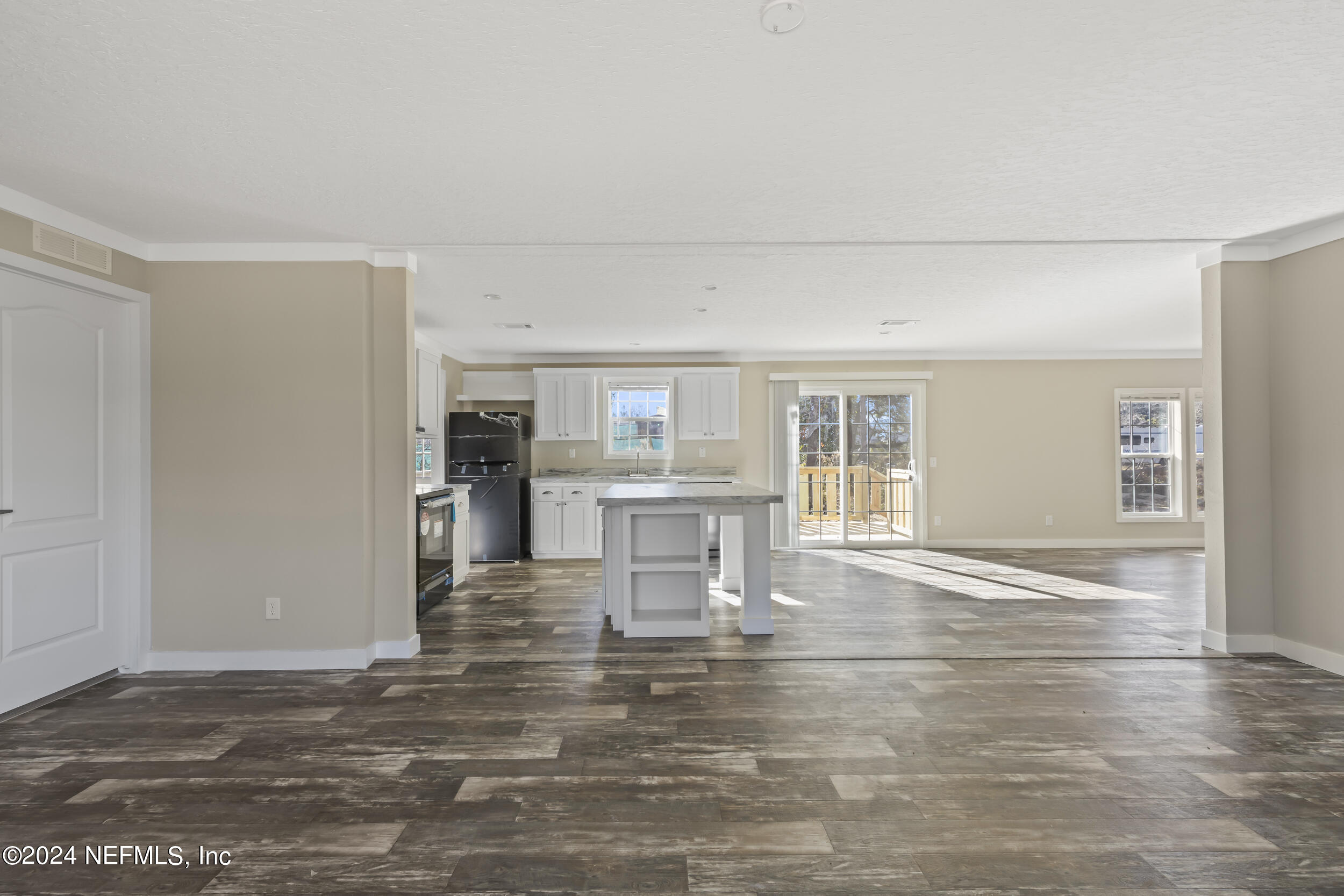 5809 HILLRIDGE Road