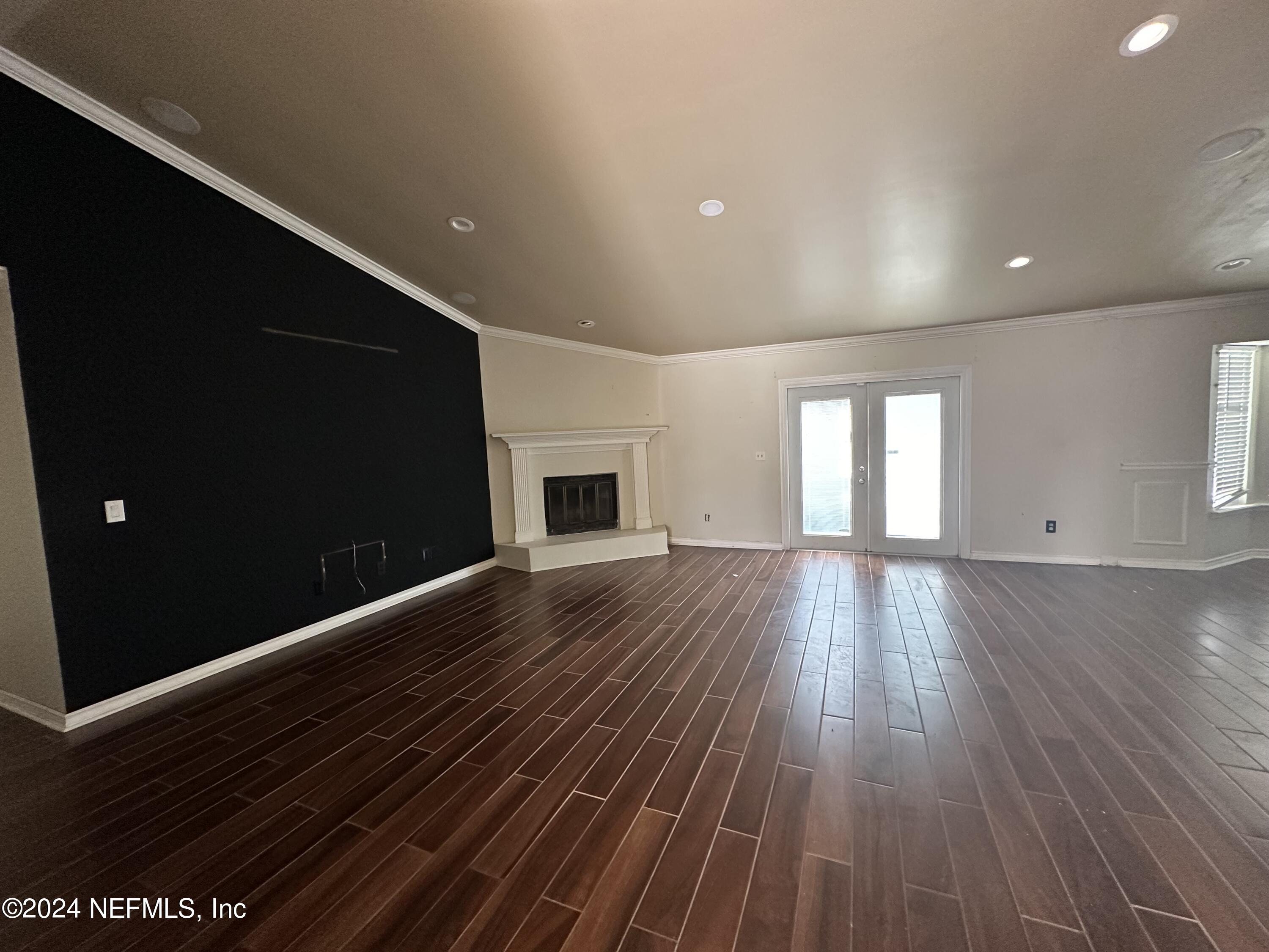 8479 PIKES PEAK Drive