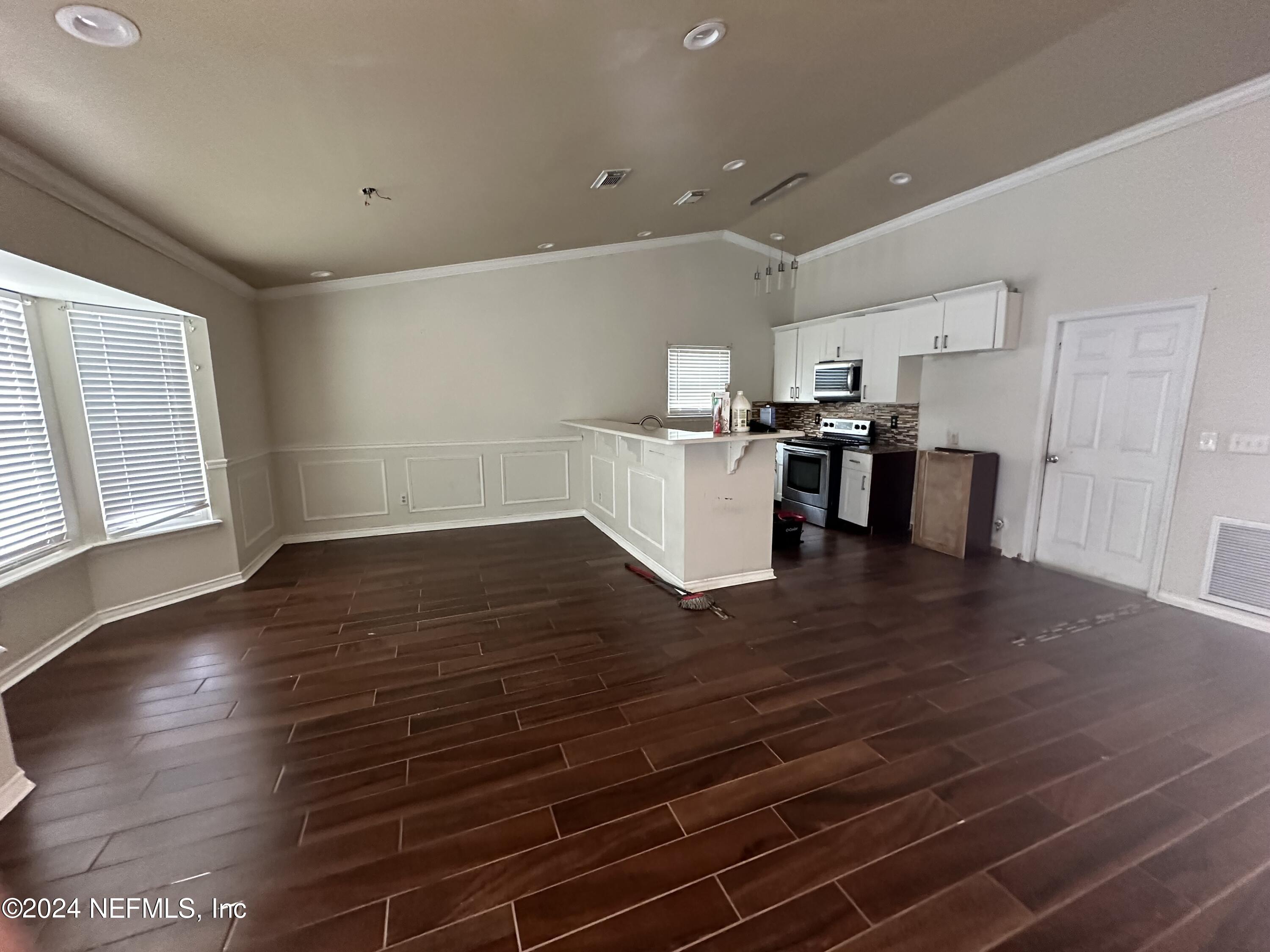 8479 PIKES PEAK Drive