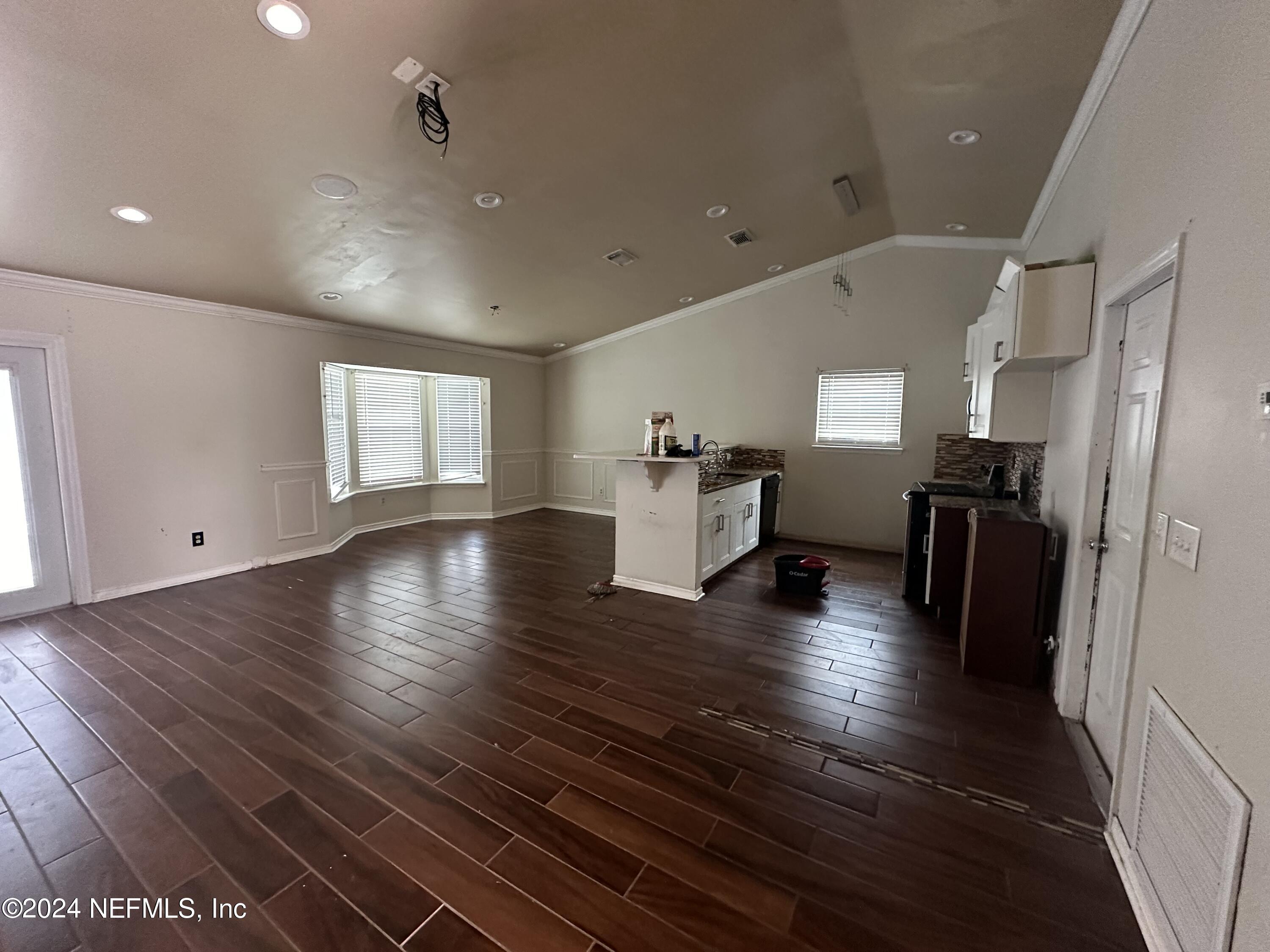 8479 PIKES PEAK Drive