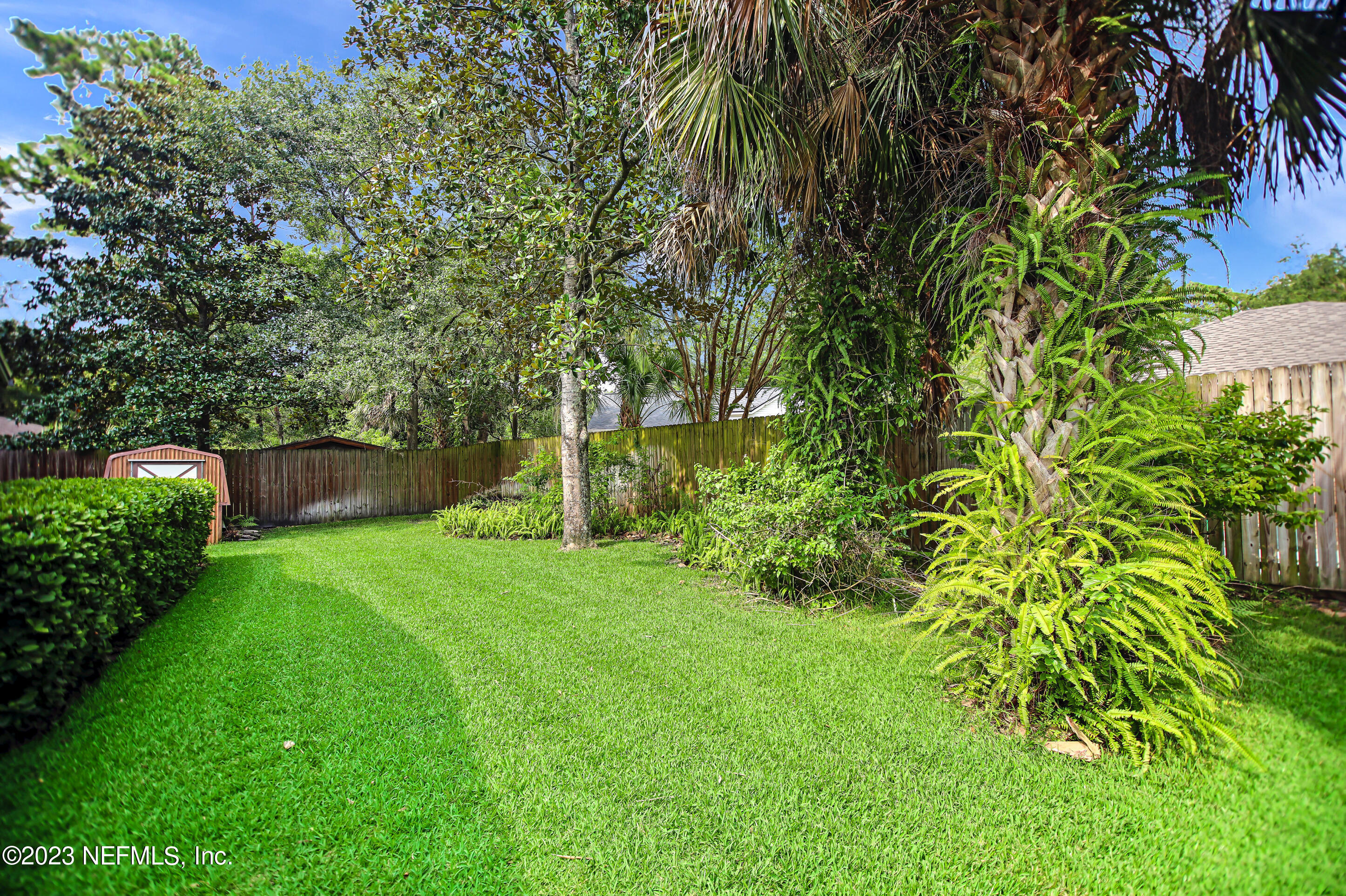 5319 SECLUDED OAKS Lane