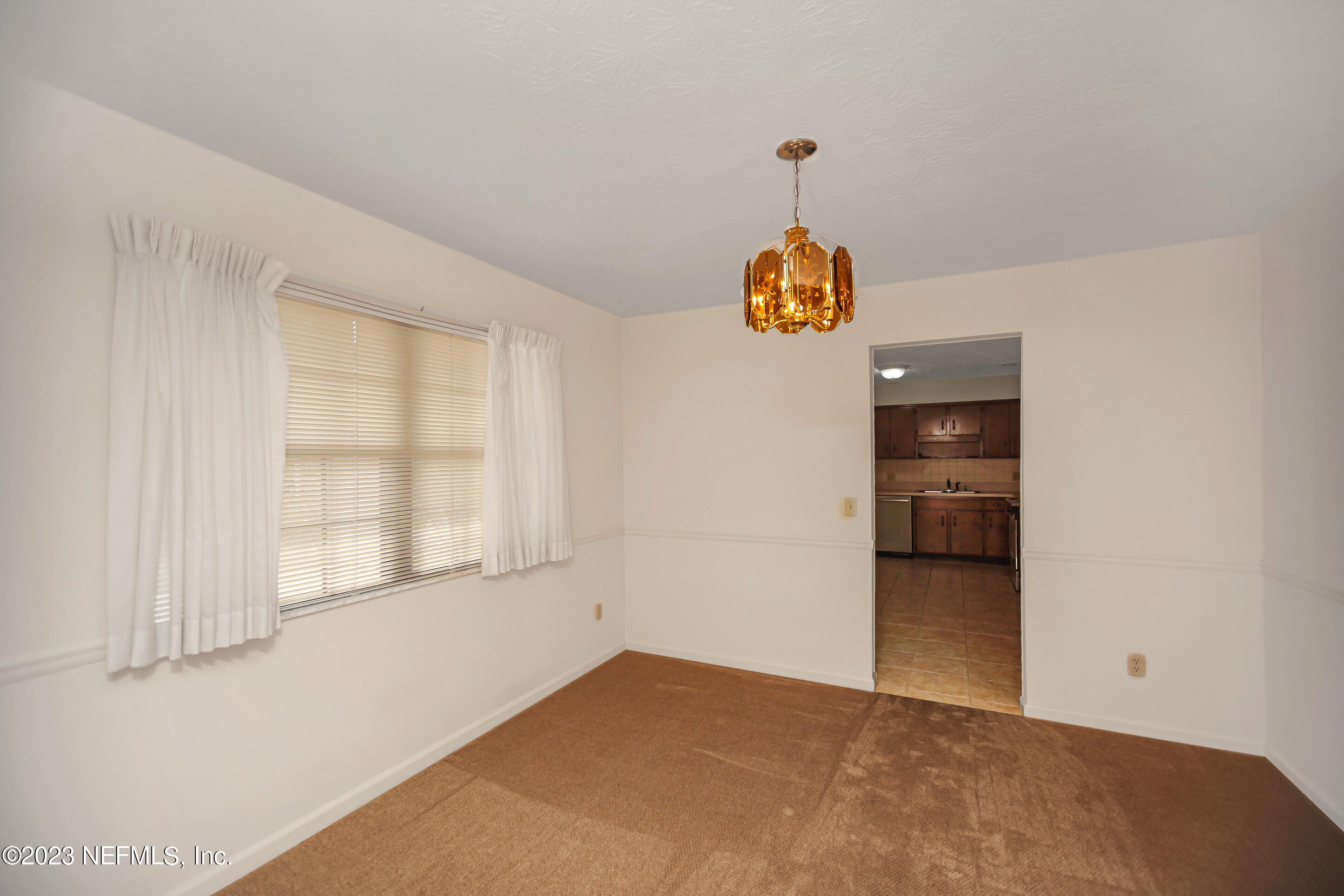 5319 SECLUDED OAKS Lane