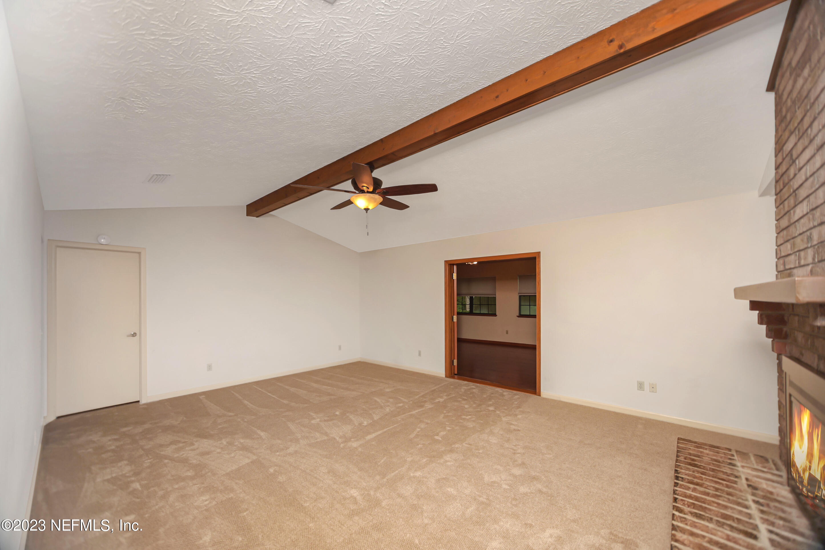 5319 SECLUDED OAKS Lane