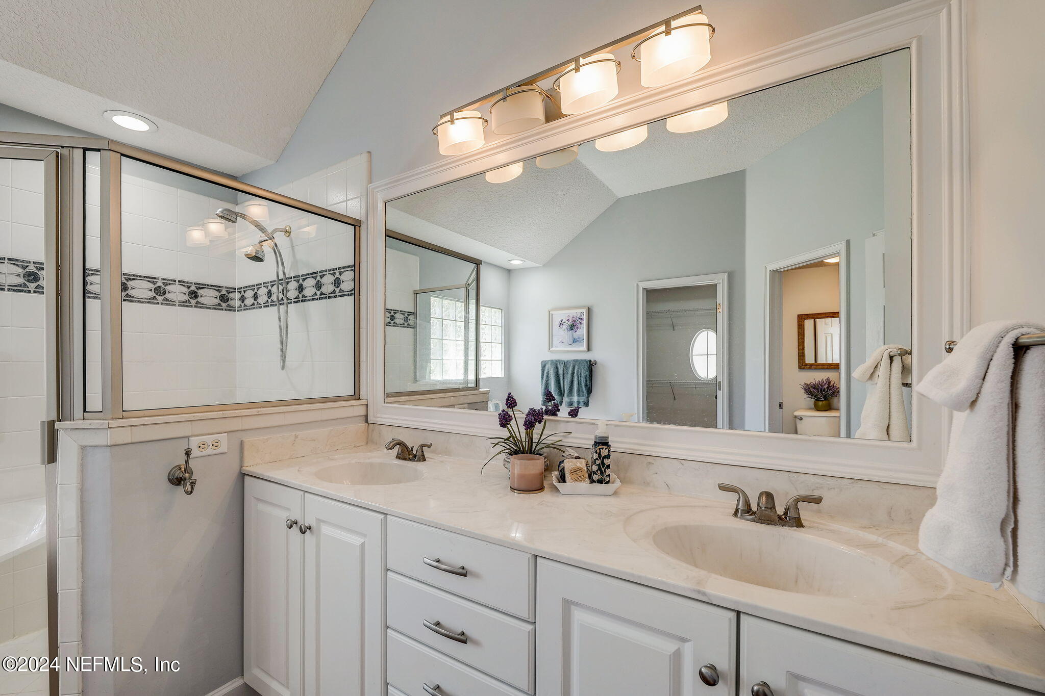 3682 CHERRY HILLS Court
