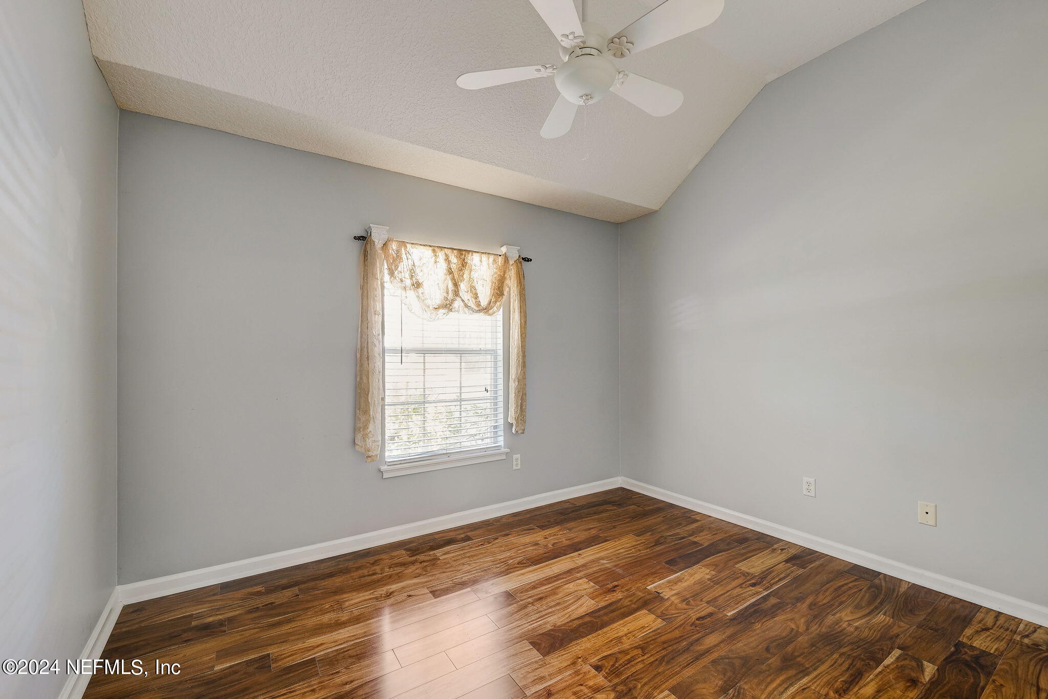 3682 CHERRY HILLS Court