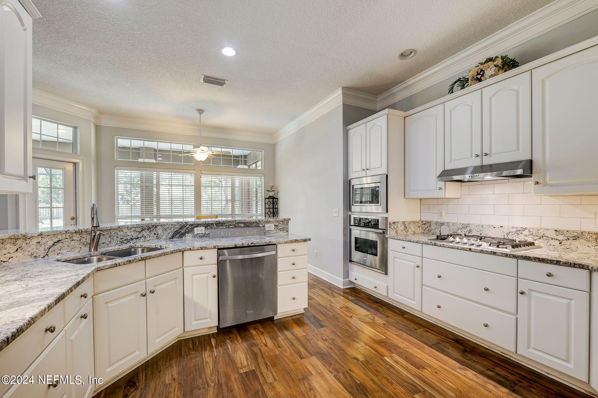3682 CHERRY HILLS Court