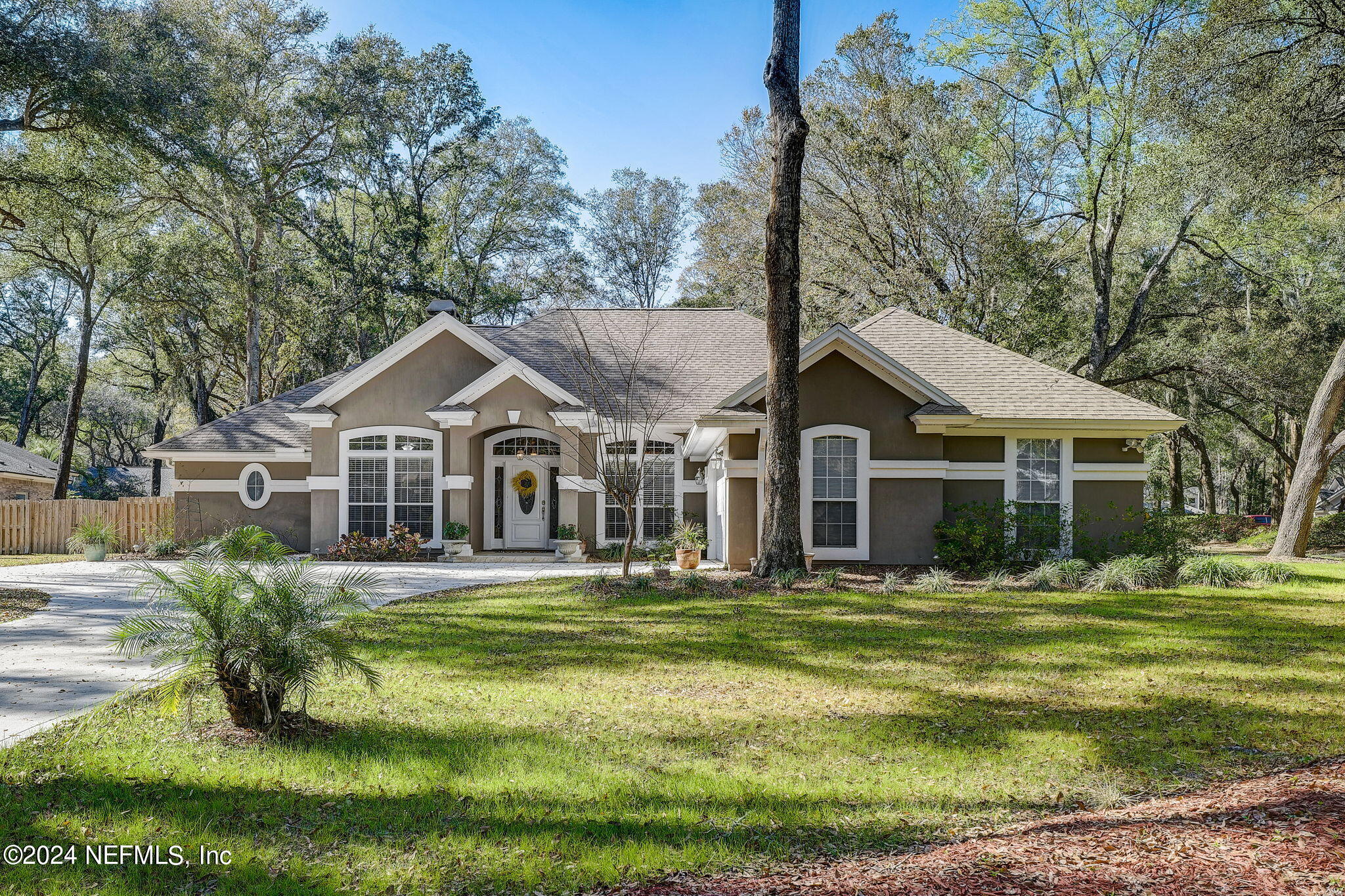 3682 CHERRY HILLS Court