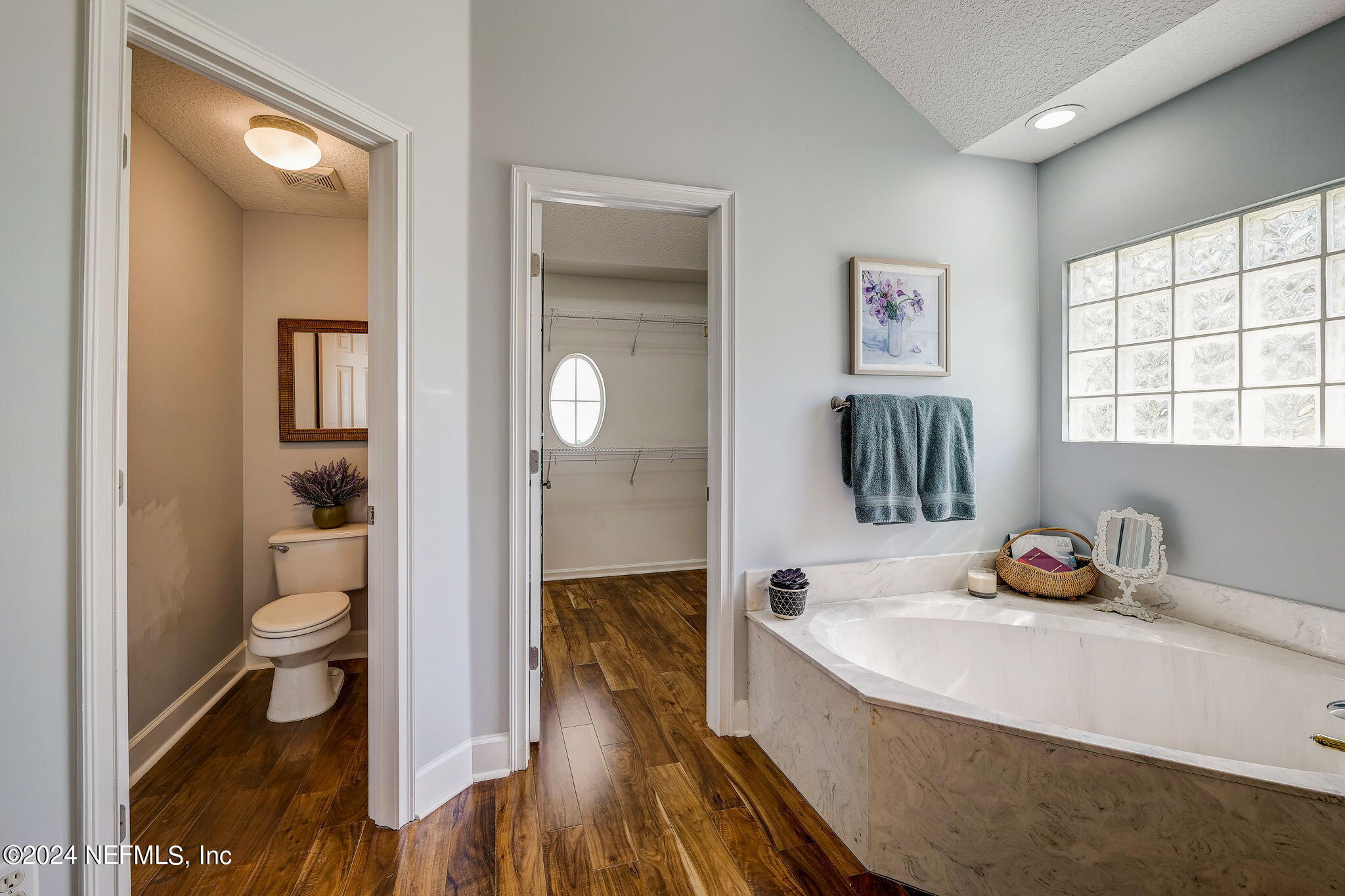 3682 CHERRY HILLS Court