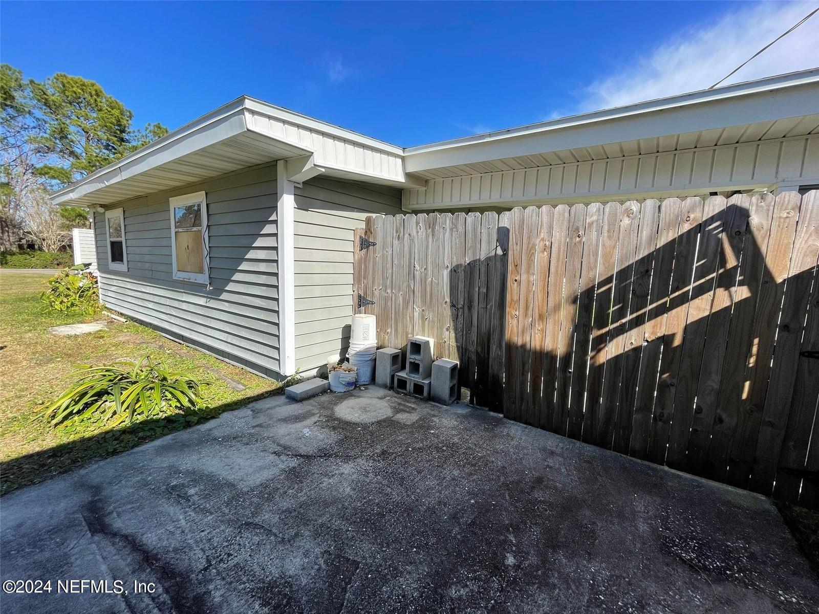 380 NW 3RD Street