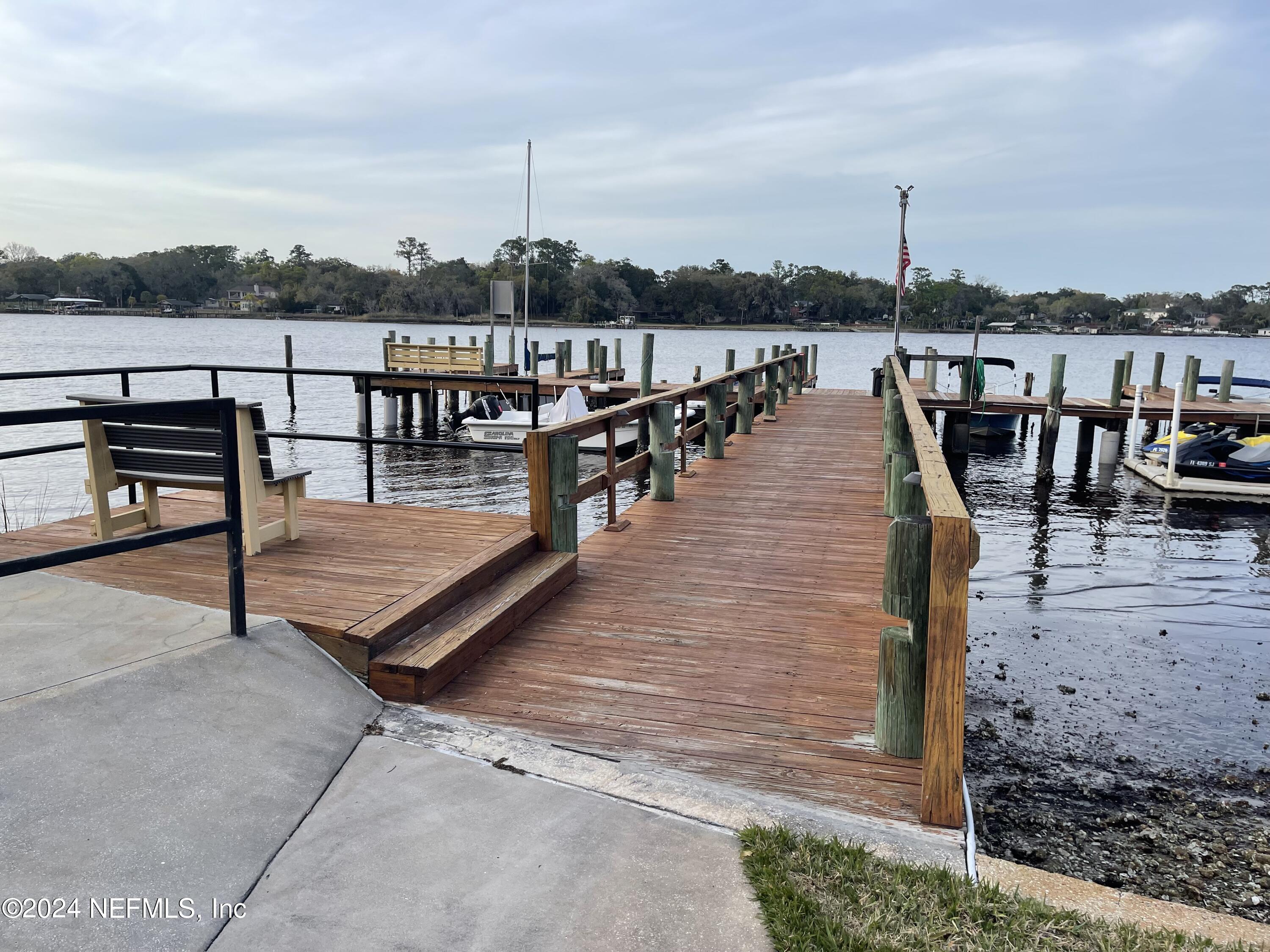 5811 ATLANTIC Boulevard, 23