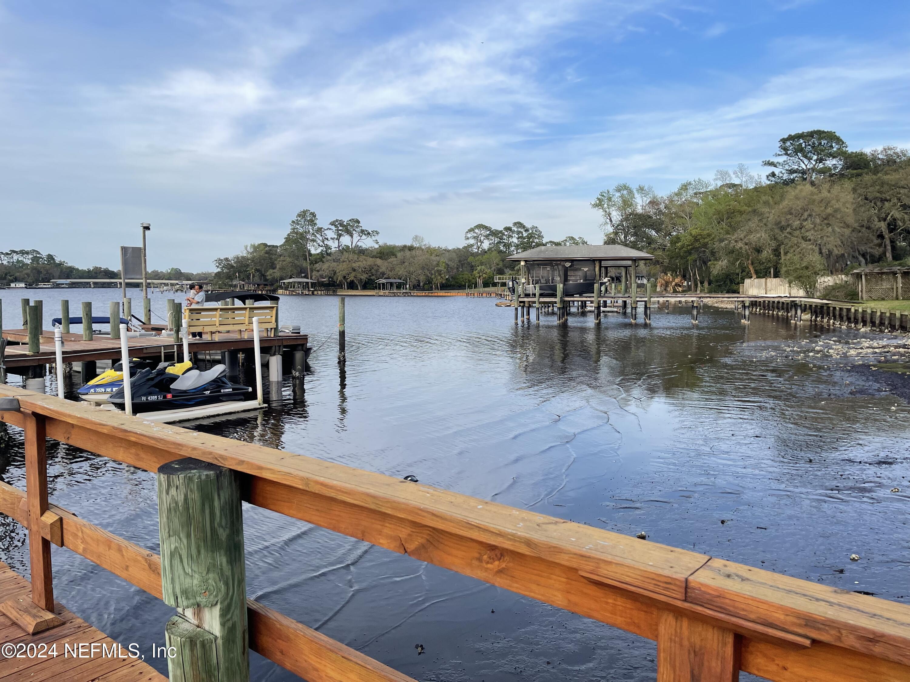 5811 ATLANTIC Boulevard, 23