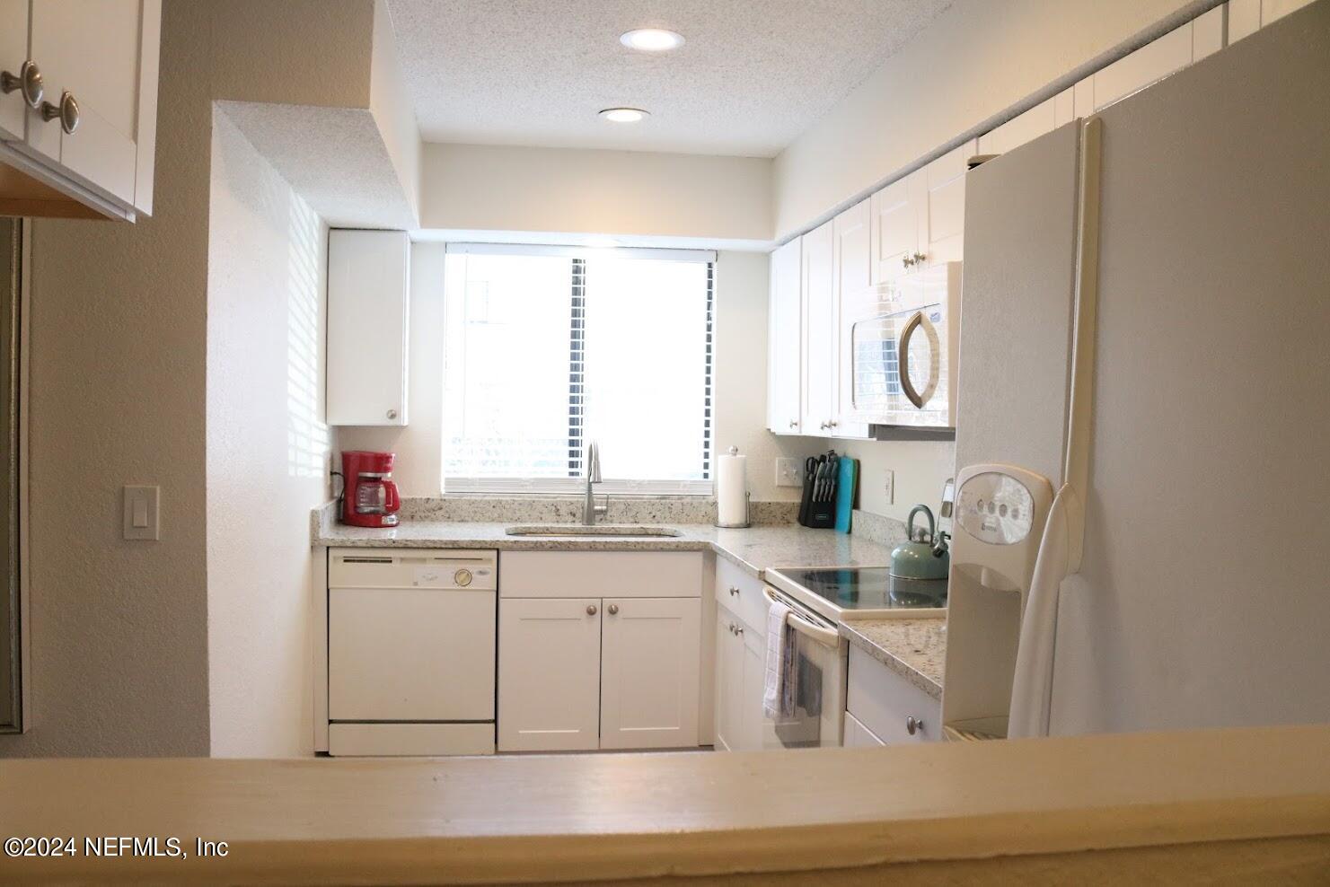 5811 ATLANTIC Boulevard, 23