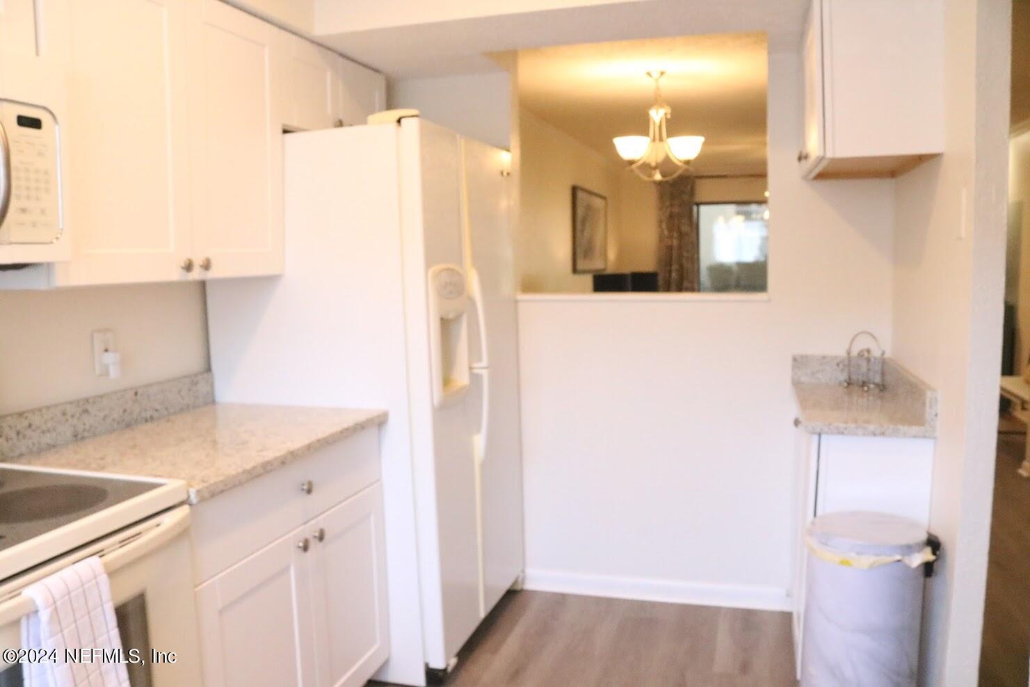 5811 ATLANTIC Boulevard, 23