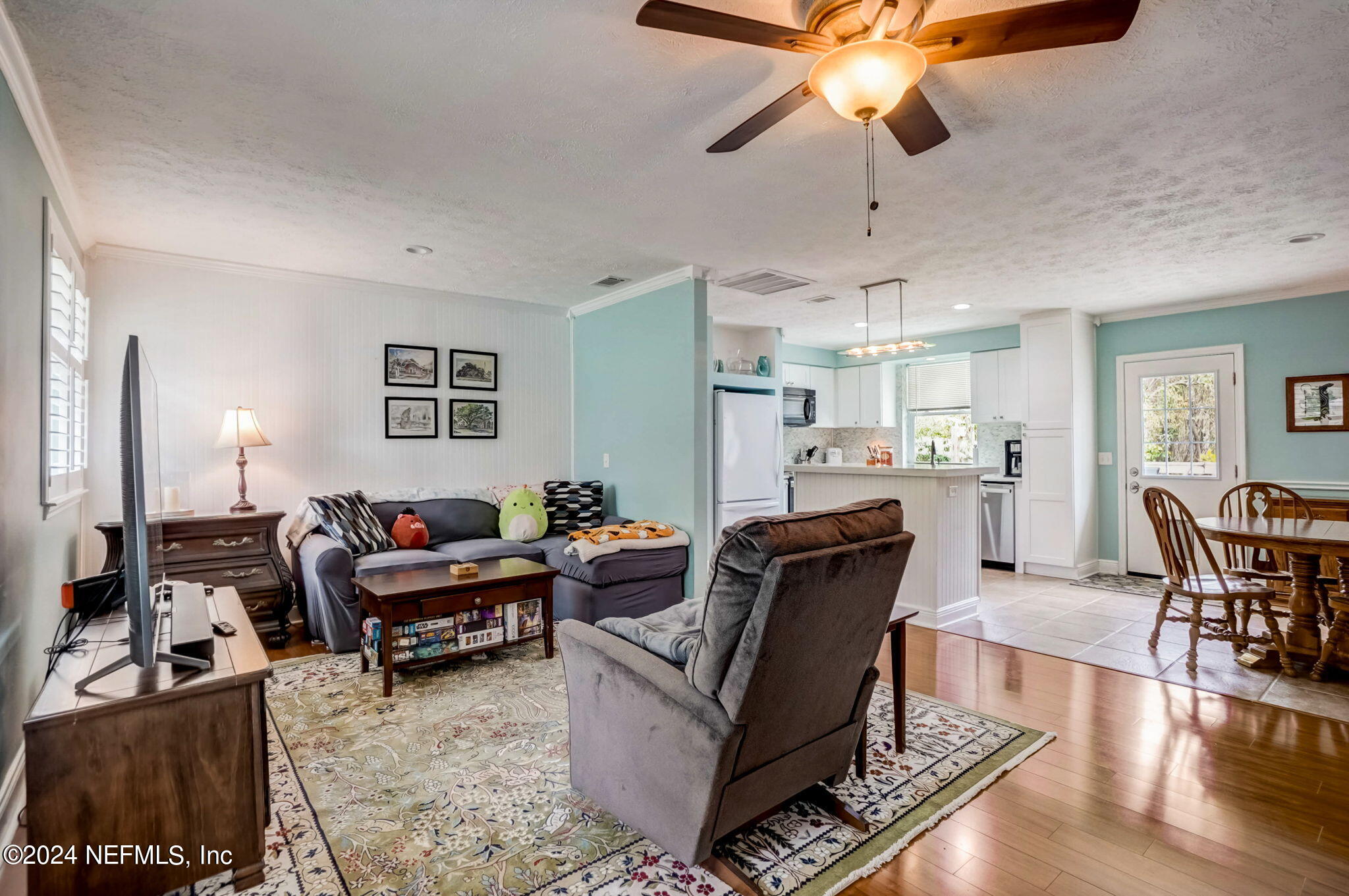 718 LAKE ASBURY Drive