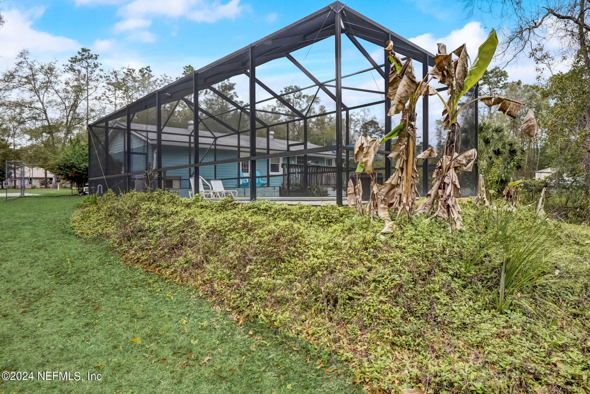 718 LAKE ASBURY Drive