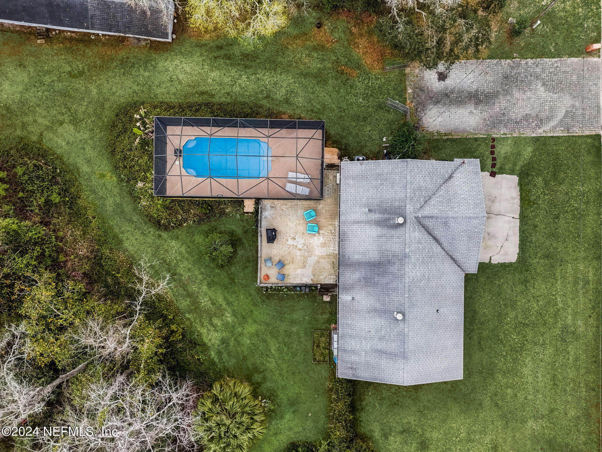 718 LAKE ASBURY Drive