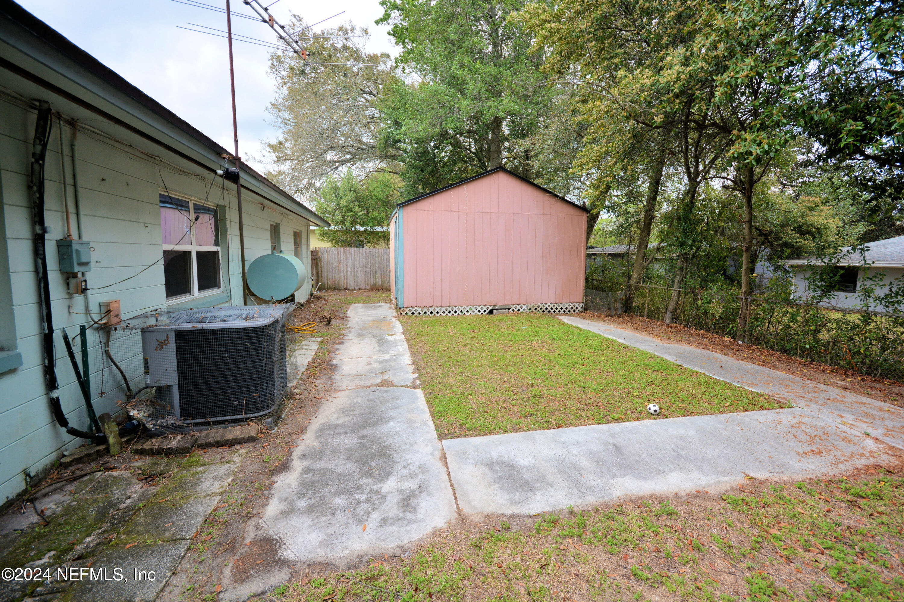 7937 JAGUAR Drive